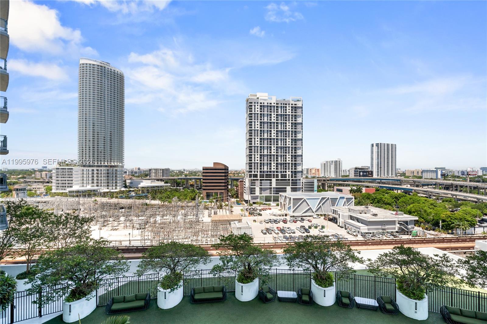 90 SW 3rd St #1209, Miami FL 33130