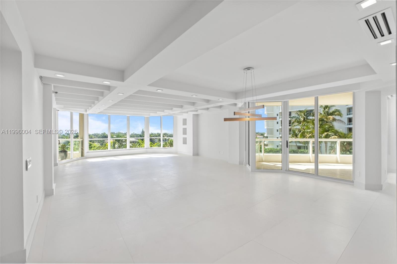 21150 Point Pl #701, Aventura FL 33180