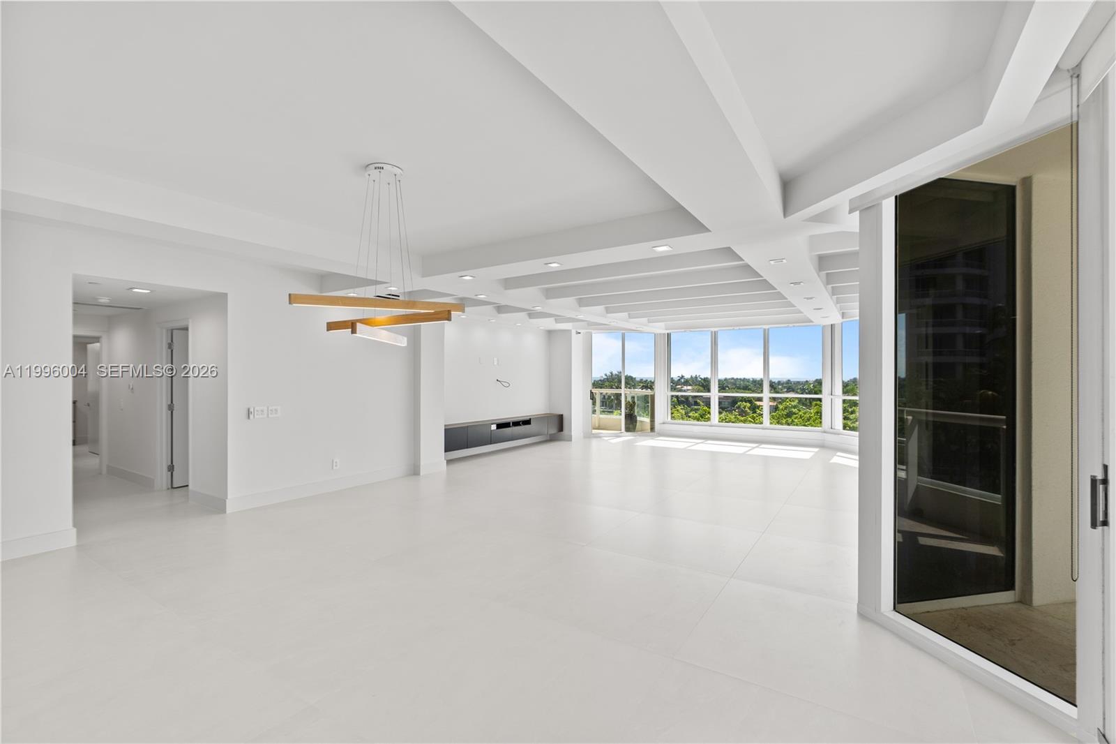 21150 Point Pl #701, Aventura FL 33180