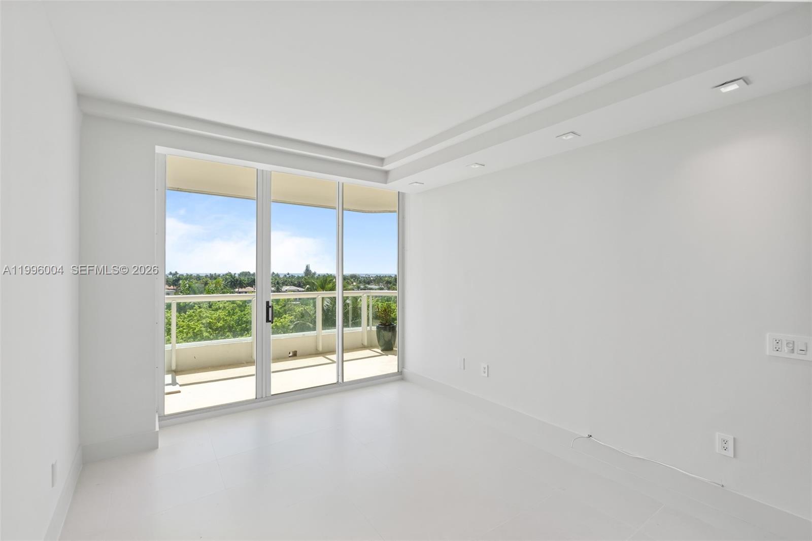 21150 Point Pl #701, Aventura FL 33180