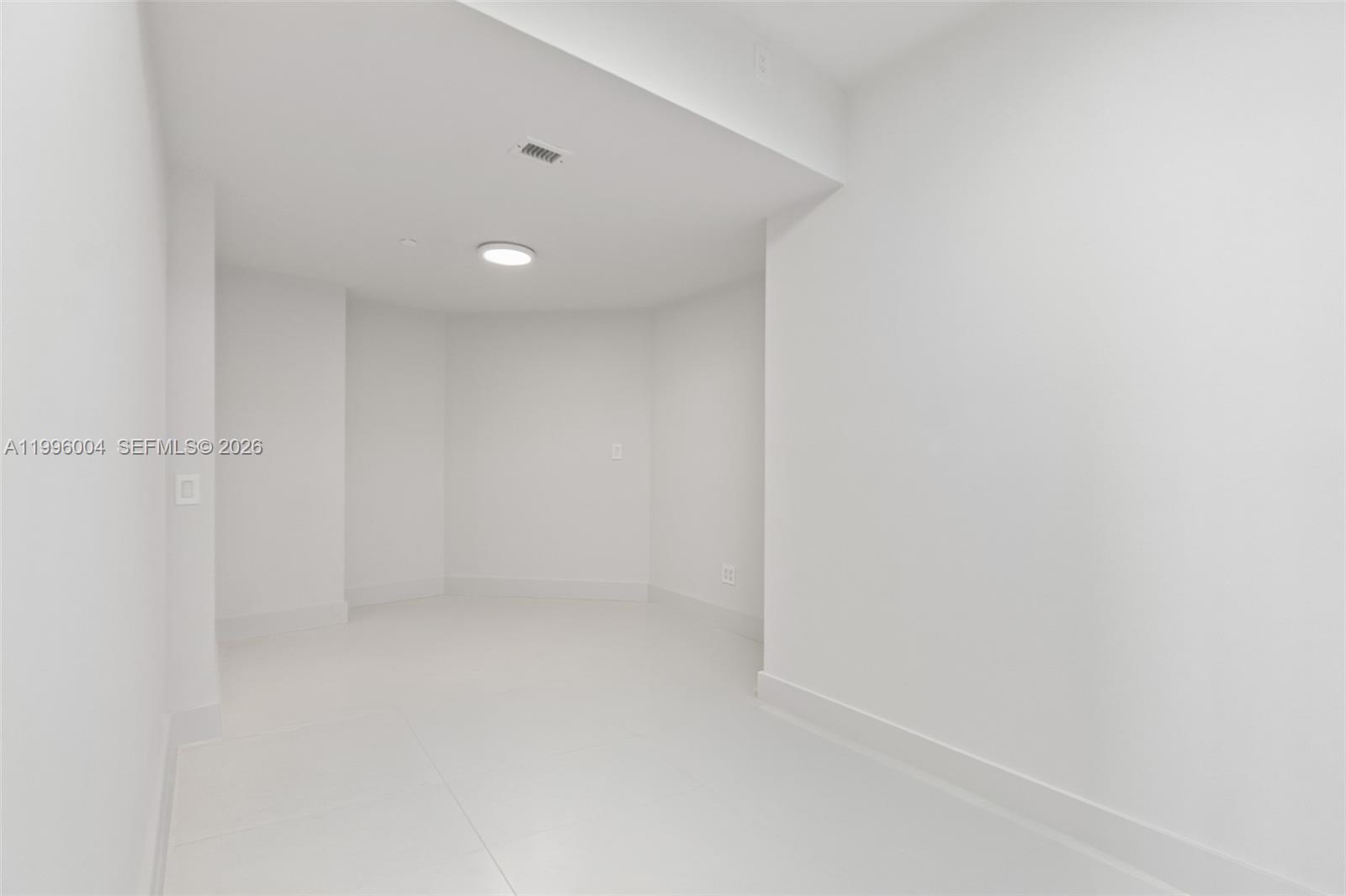 21150 Point Pl #701, Aventura FL 33180