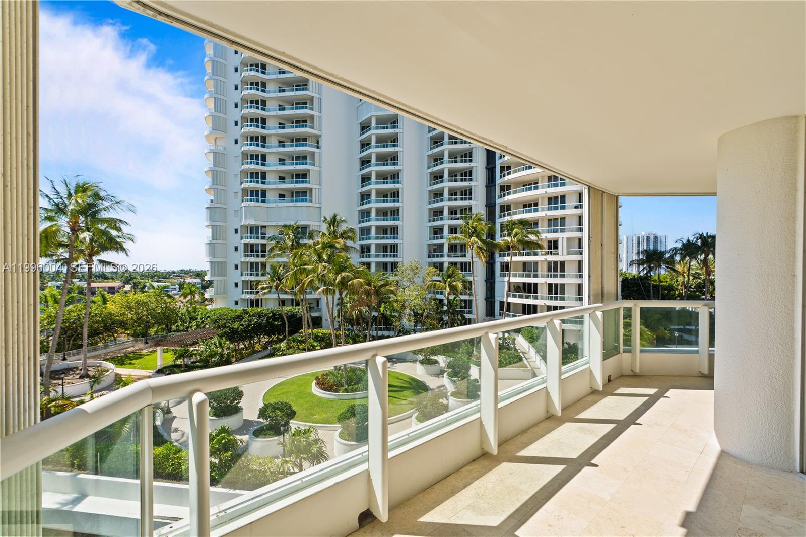 21150 Point Pl #701, Aventura FL 33180