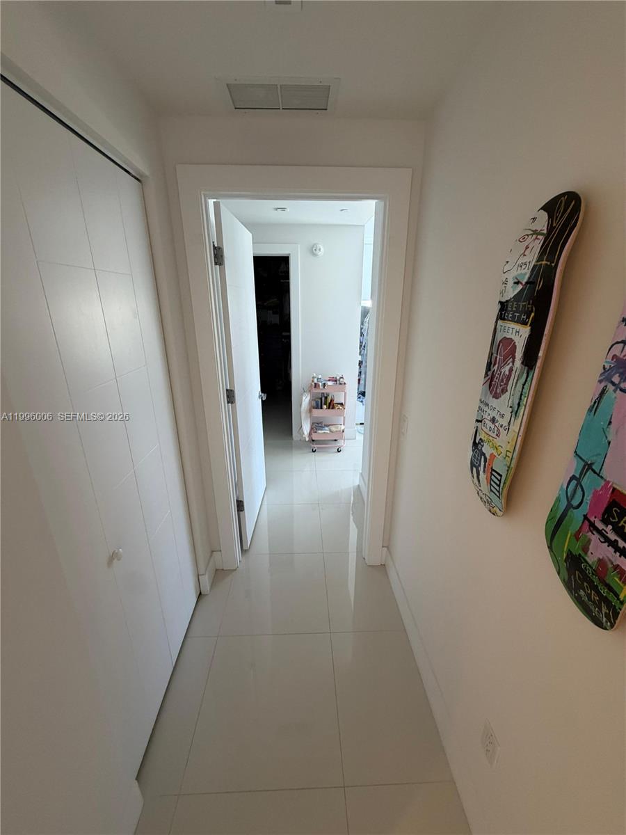 2960 NE 207th St #1101, Aventura FL 33180
