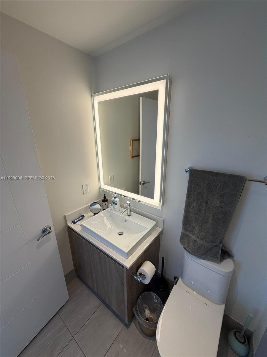 2960 NE 207th St #1101, Aventura FL 33180
