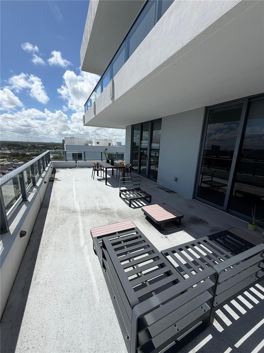 2960 NE 207th St #1101, Aventura FL 33180