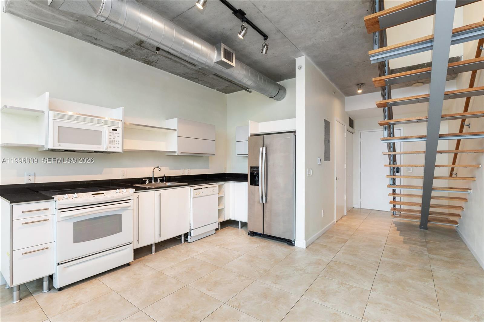 690 SW 1st Ct #1017, Miami FL 33130