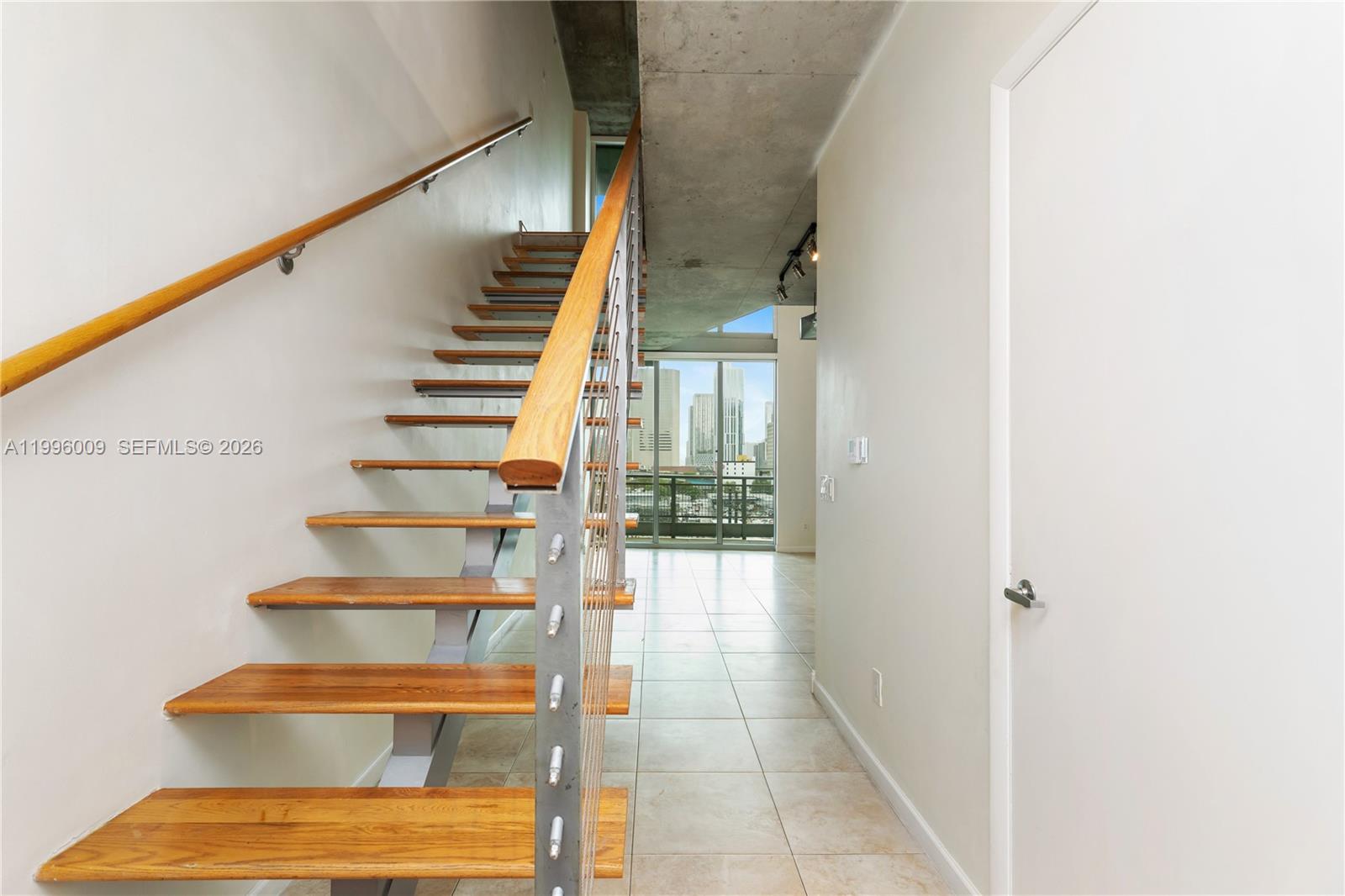 690 SW 1st Ct #1017, Miami FL 33130