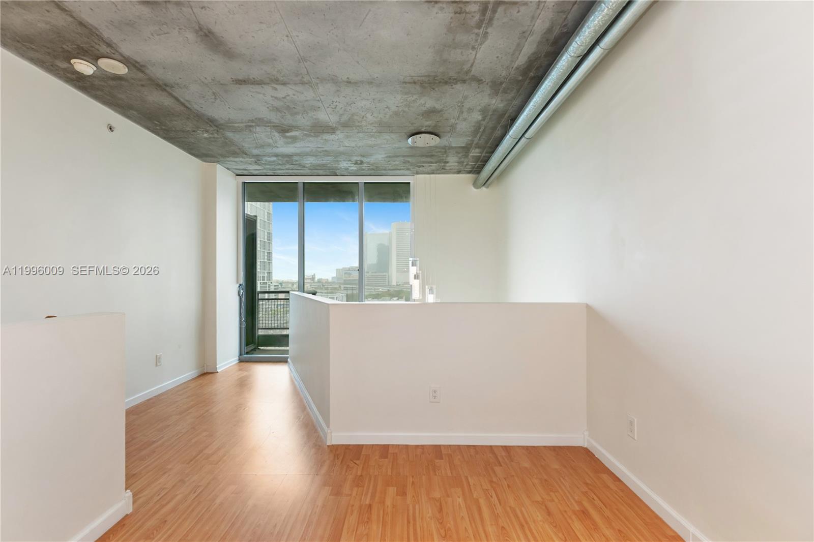 690 SW 1st Ct #1017, Miami FL 33130