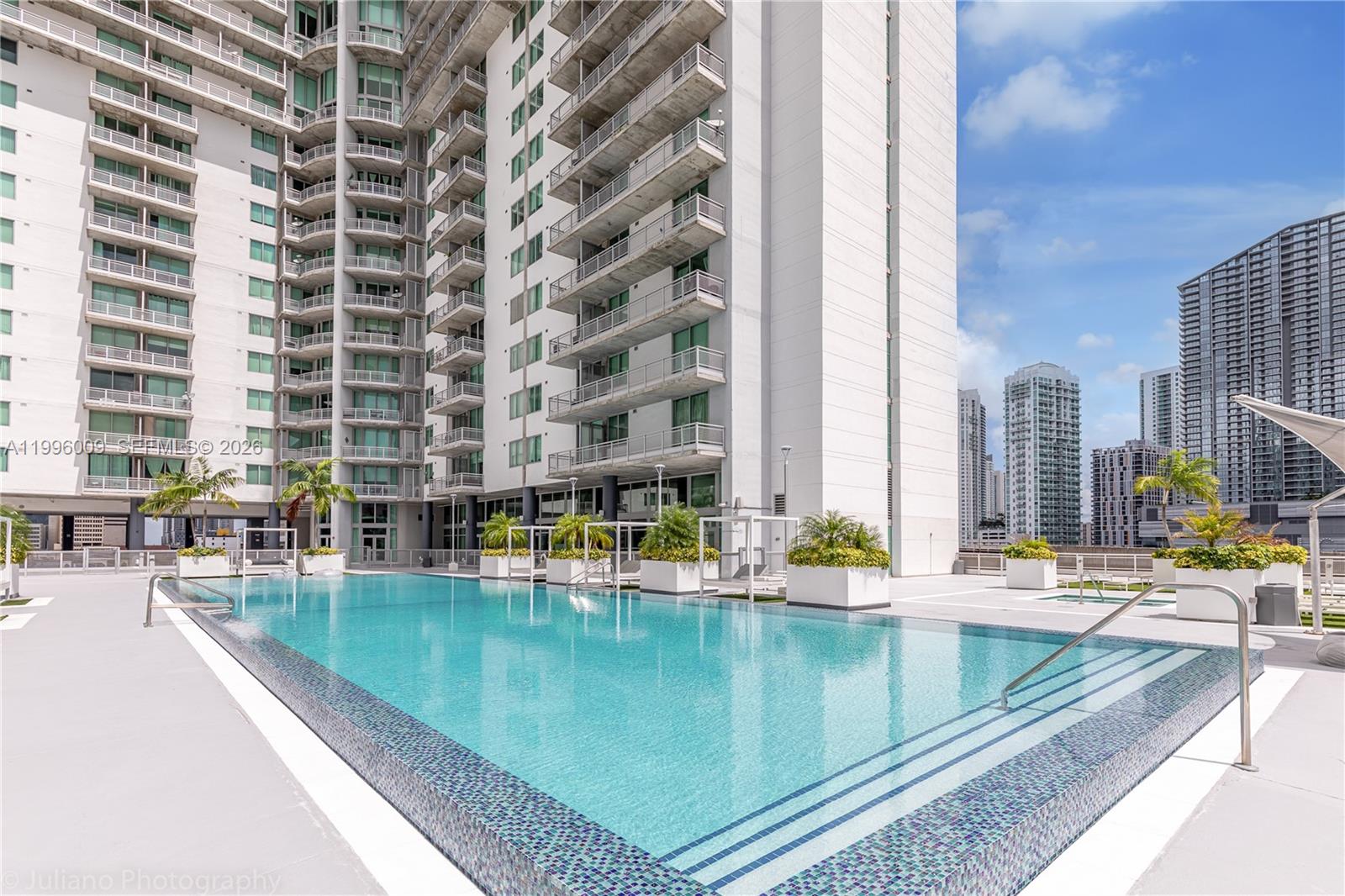 690 SW 1st Ct #1017, Miami FL 33130