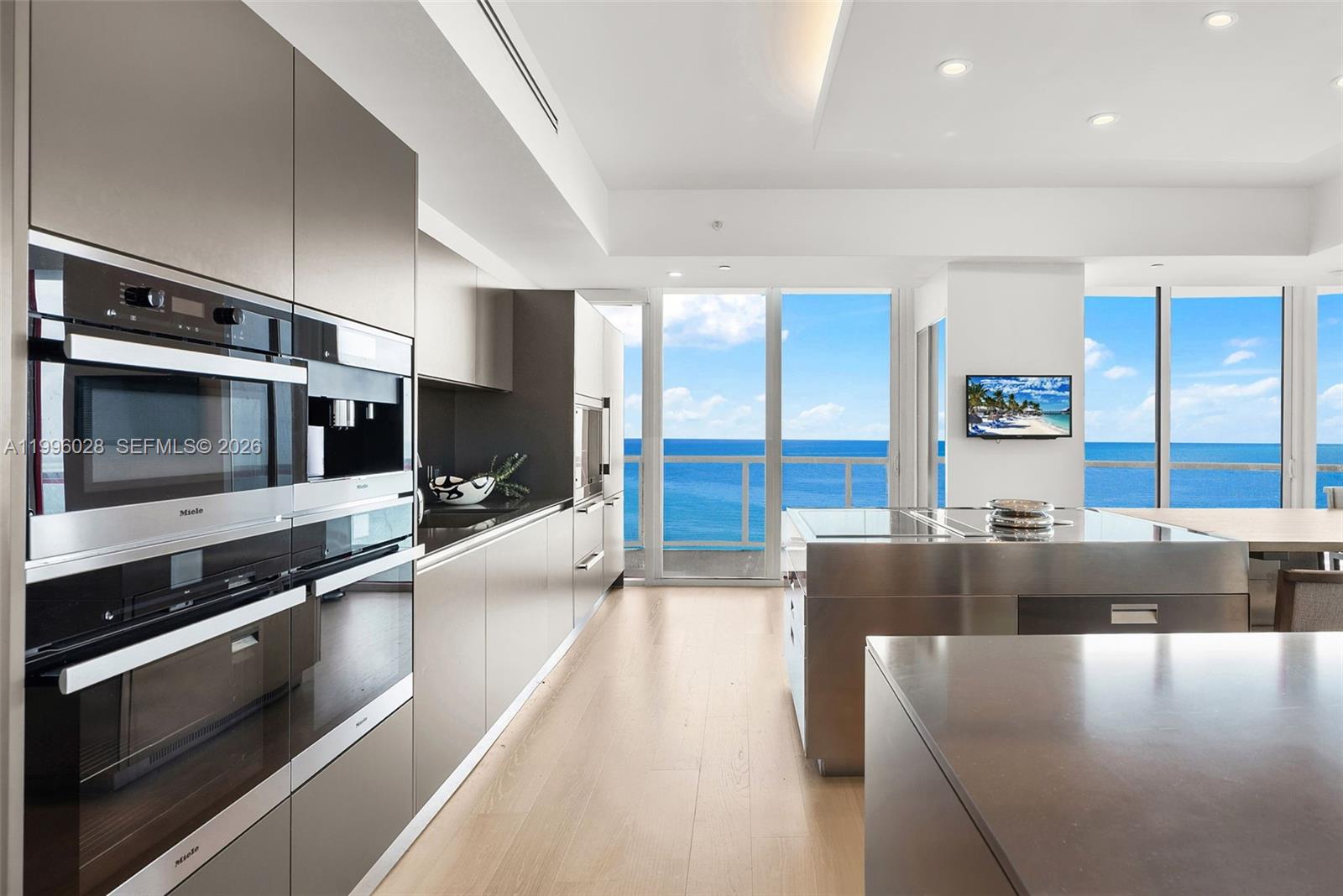 100 S Pointe Dr #1906/07, Miami Beach FL 33139