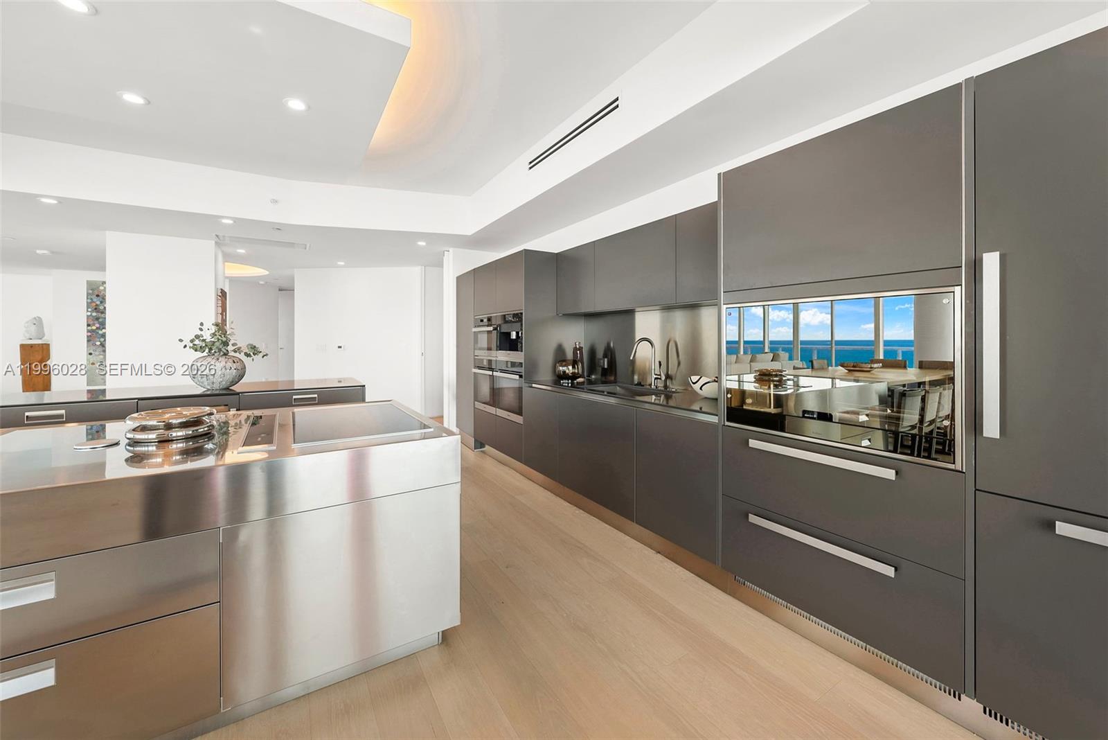 100 S Pointe Dr #1906/07, Miami Beach FL 33139