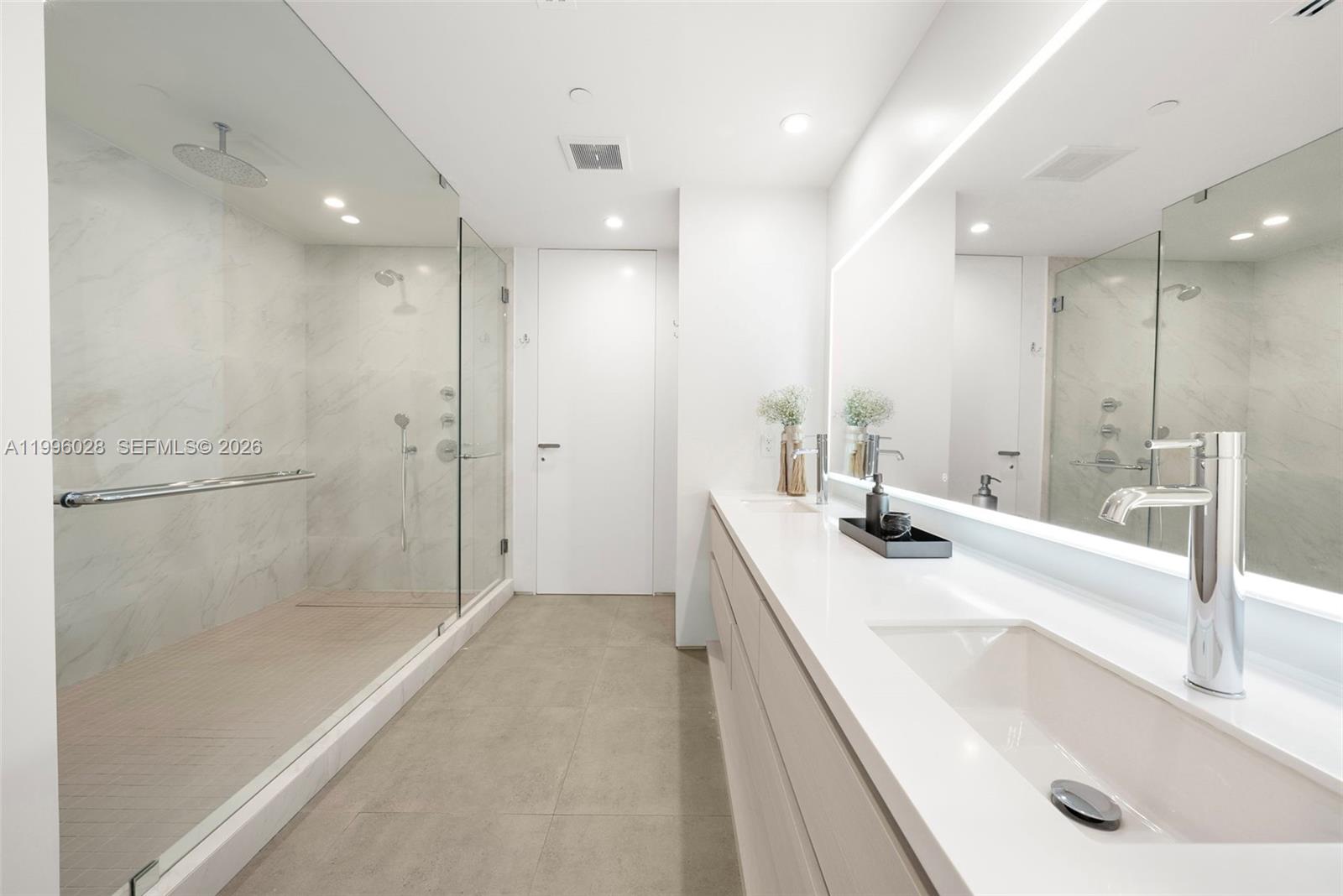 100 S Pointe Dr #1906/07, Miami Beach FL 33139