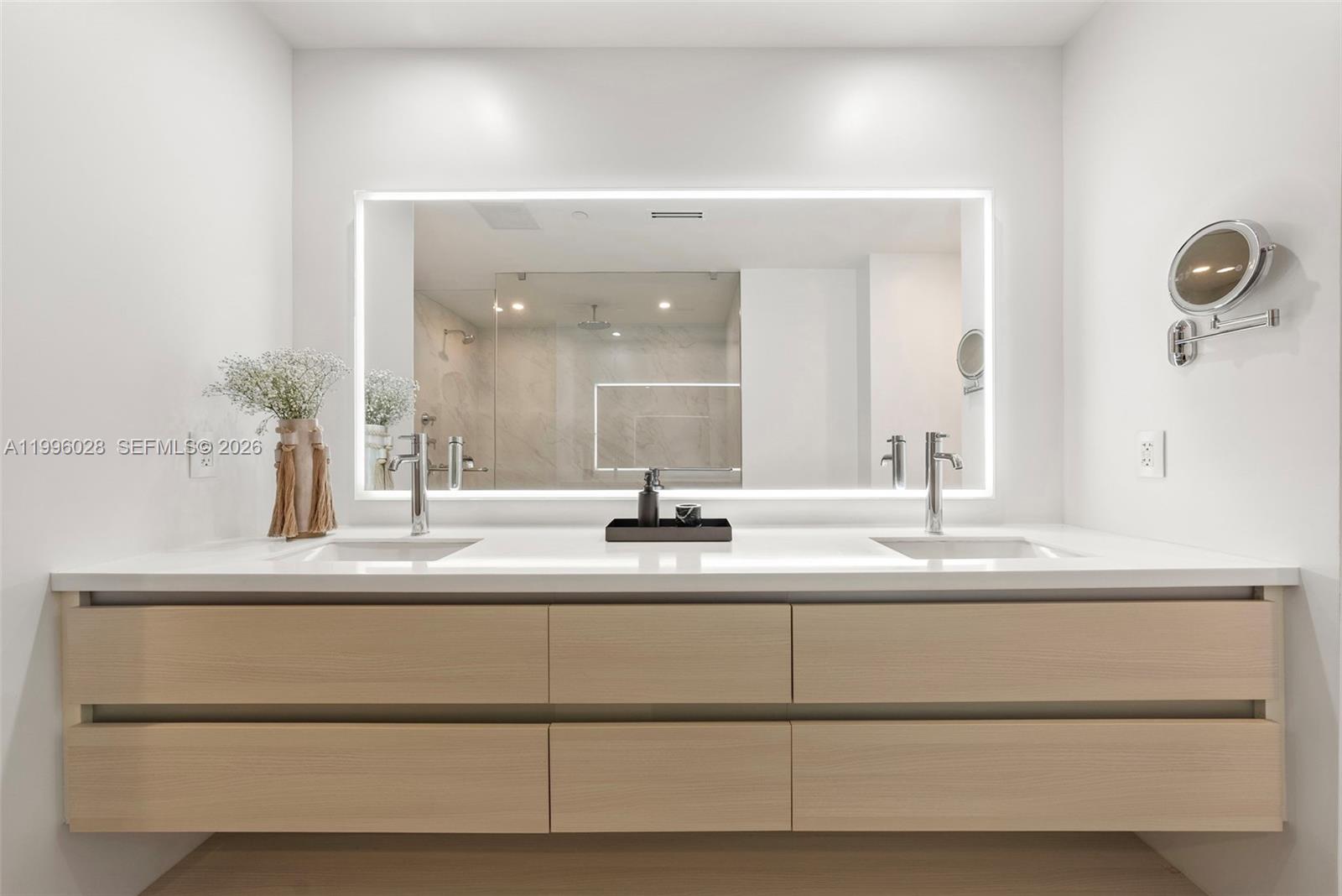 100 S Pointe Dr #1906/07, Miami Beach FL 33139