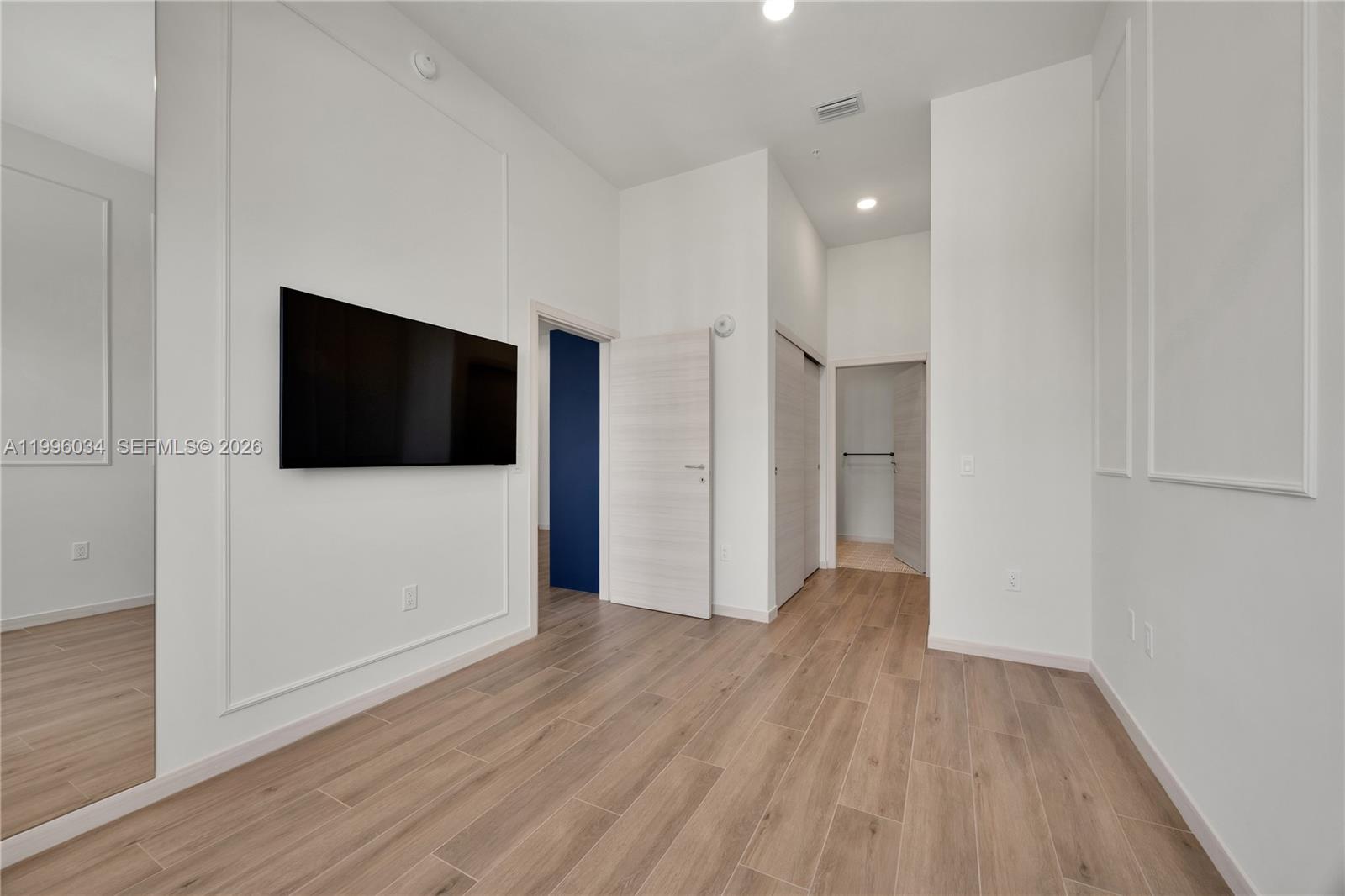 4220 Laguna St #803, Coral Gables FL 33146