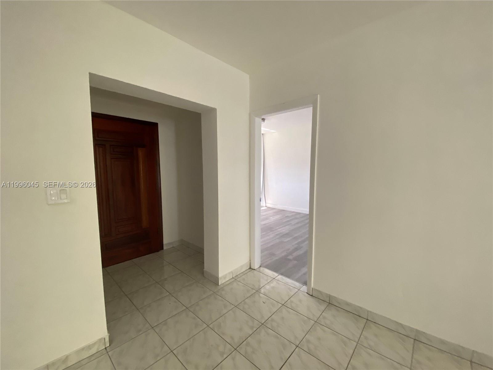 1101 Bay Dr, Miami Beach FL 33141