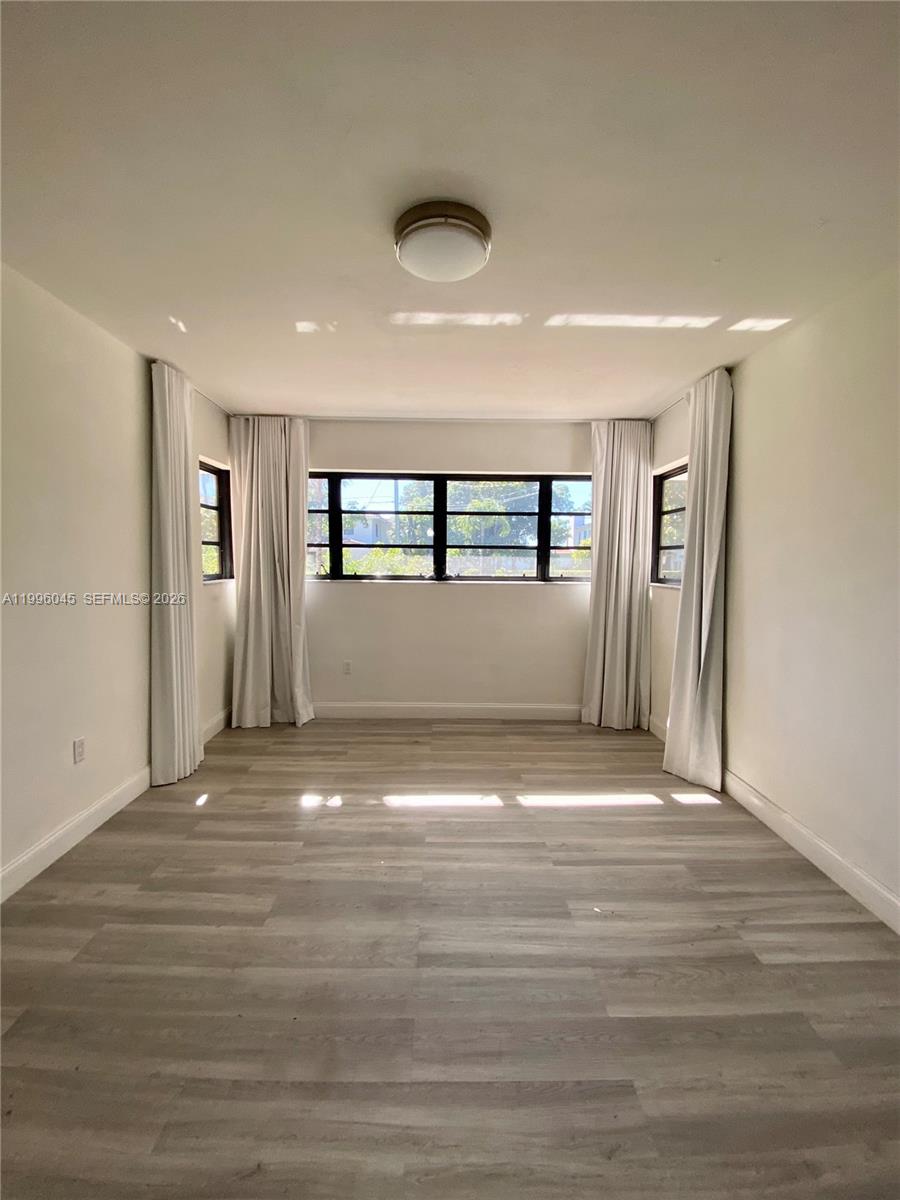 1101 Bay Dr, Miami Beach FL 33141