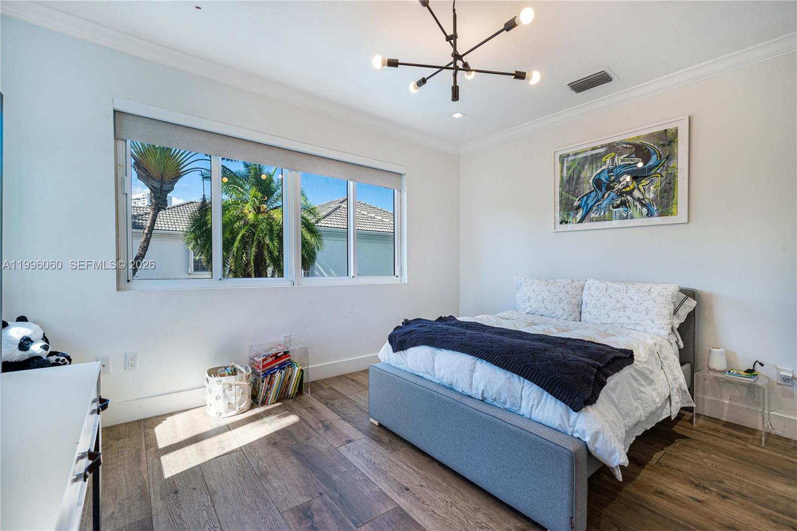 3703 NE 199th St, Aventura FL 33180
