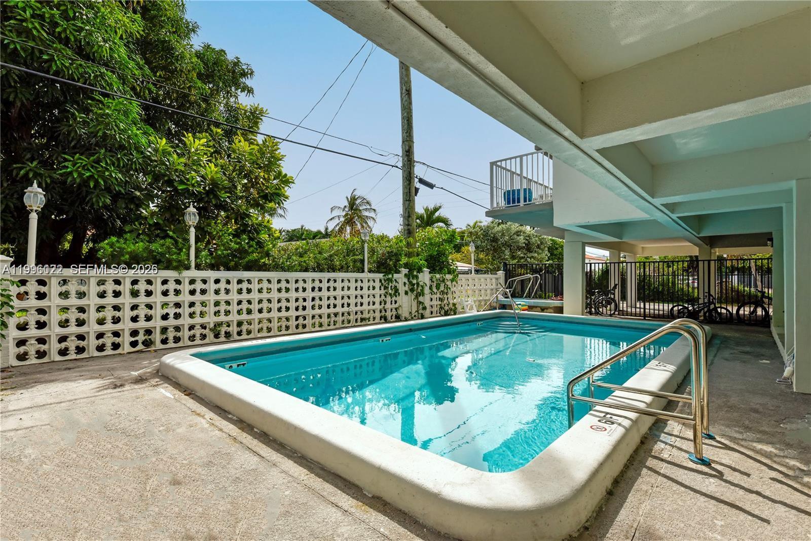1220 71st St #38, Miami Beach FL 33141