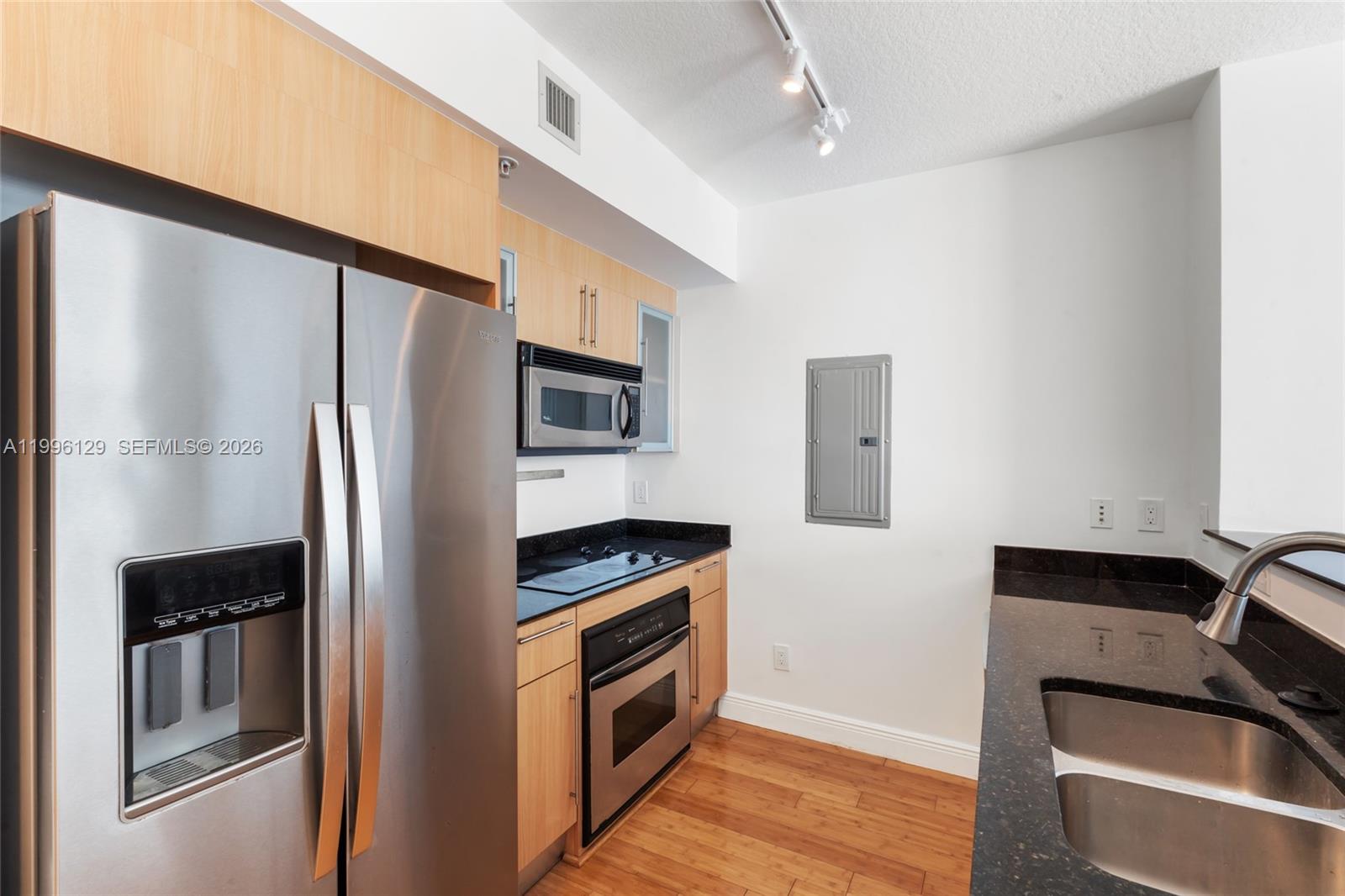 335 S Biscayne Blvd #908, Miami FL 33131