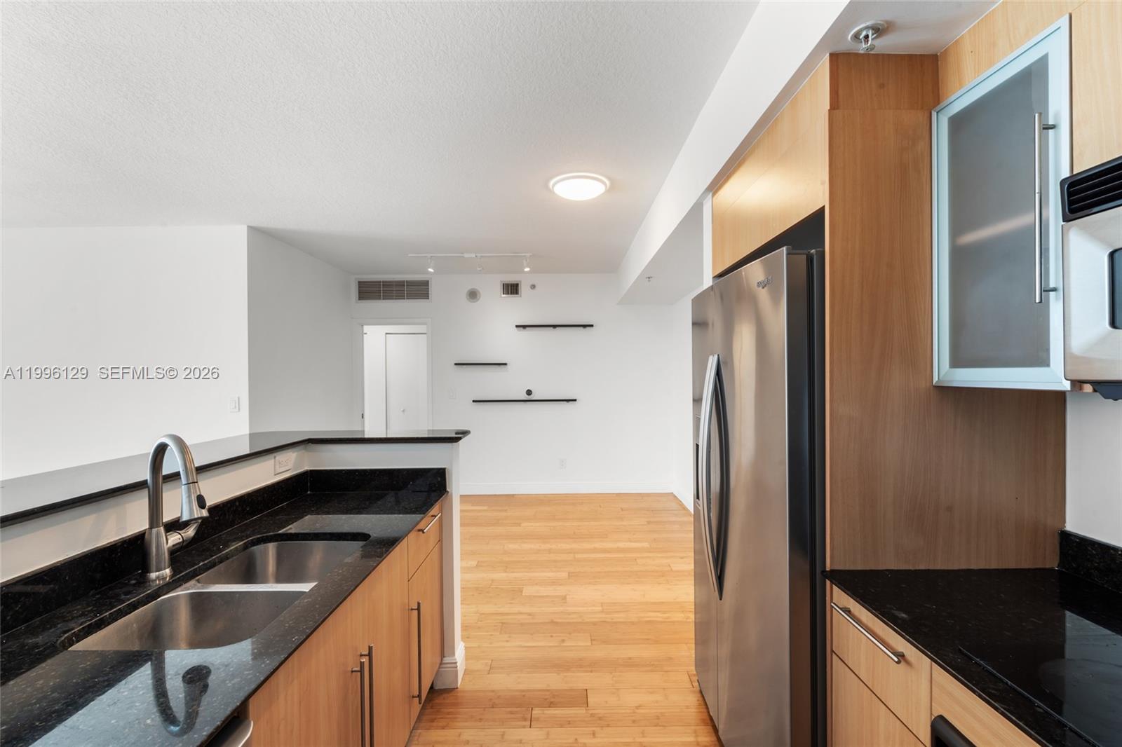 335 S Biscayne Blvd #908, Miami FL 33131