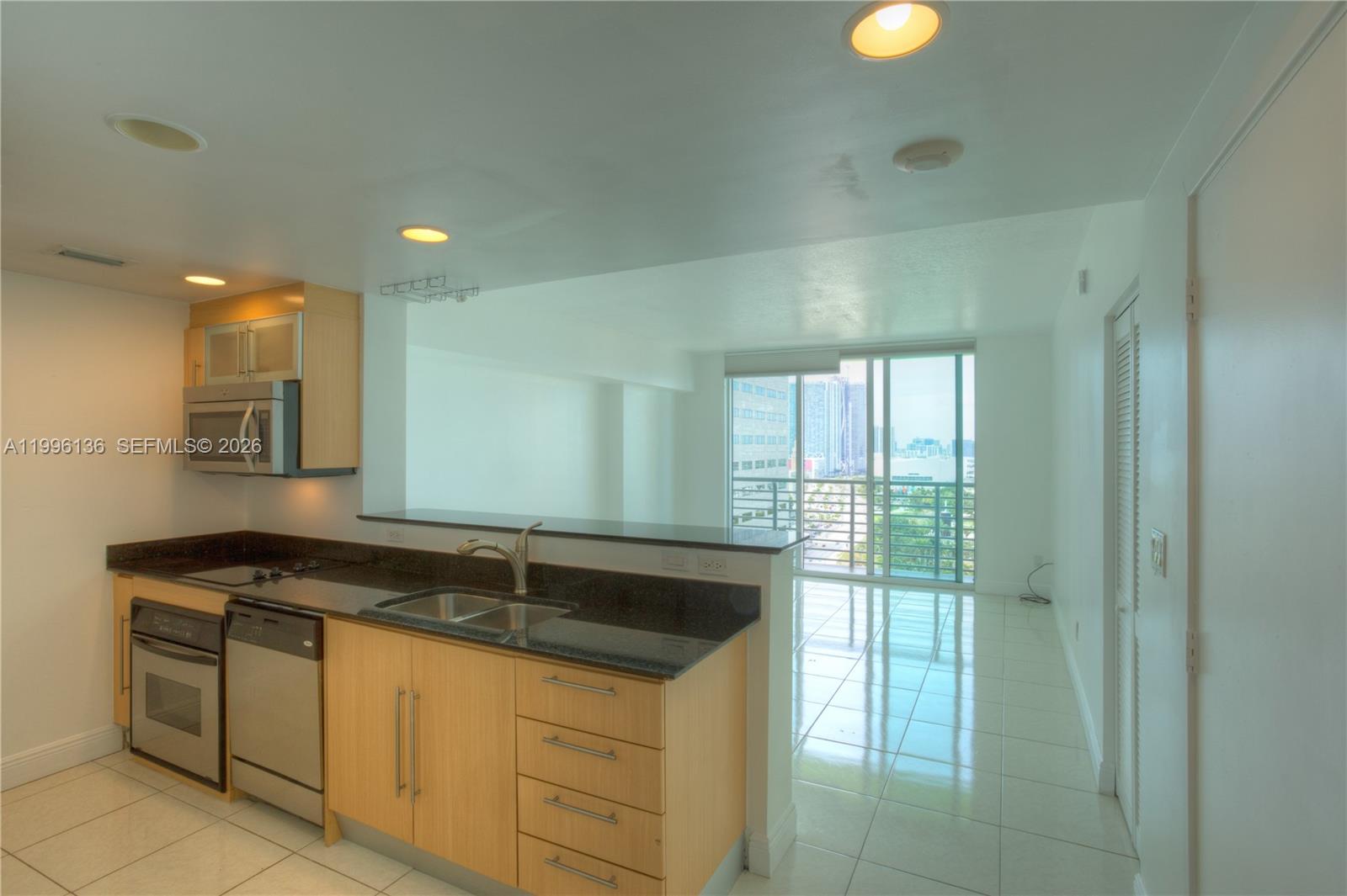 325 S Biscayne Blvd #2320, Miami FL 33131