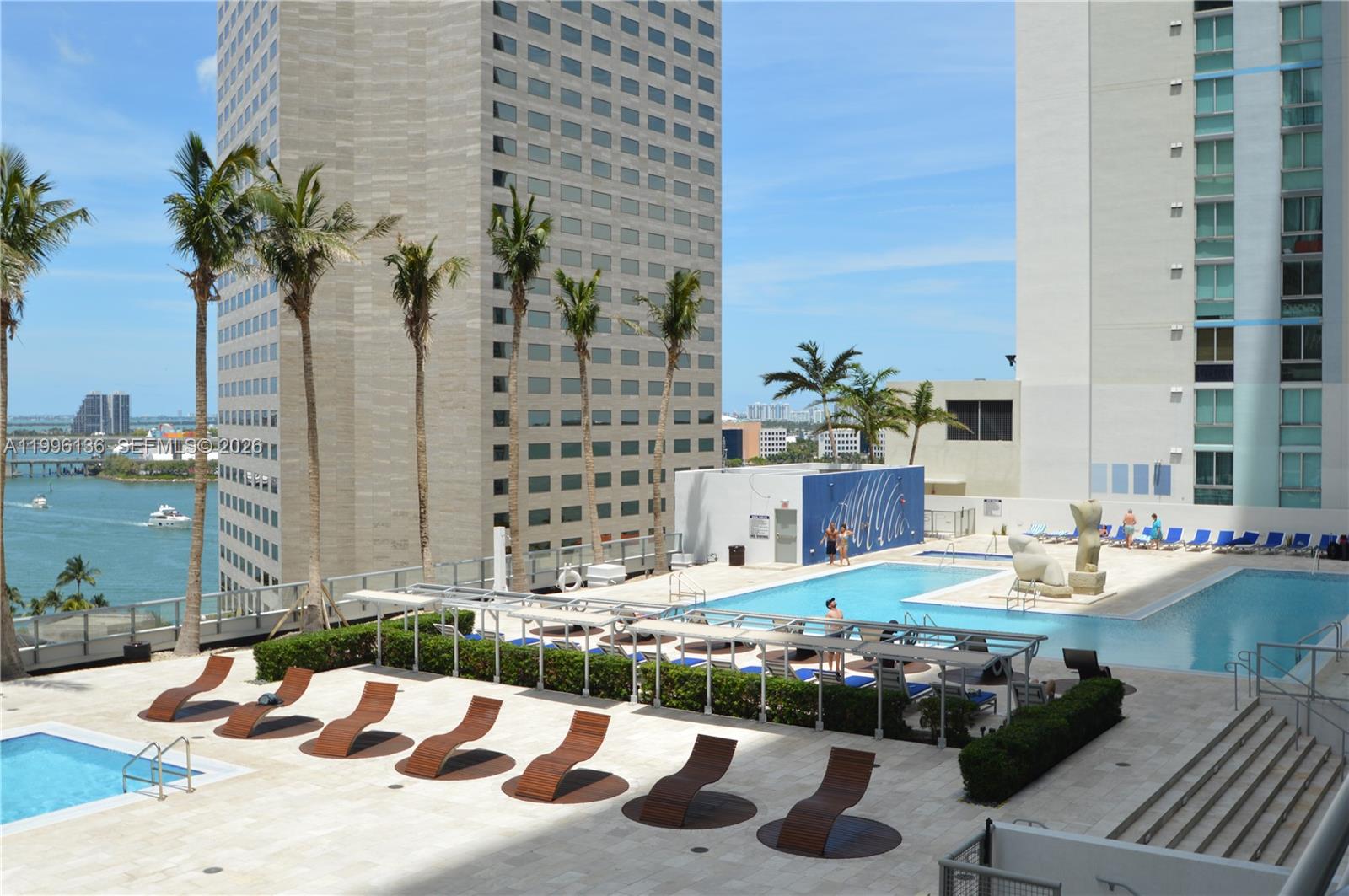 325 S Biscayne Blvd #2320, Miami FL 33131