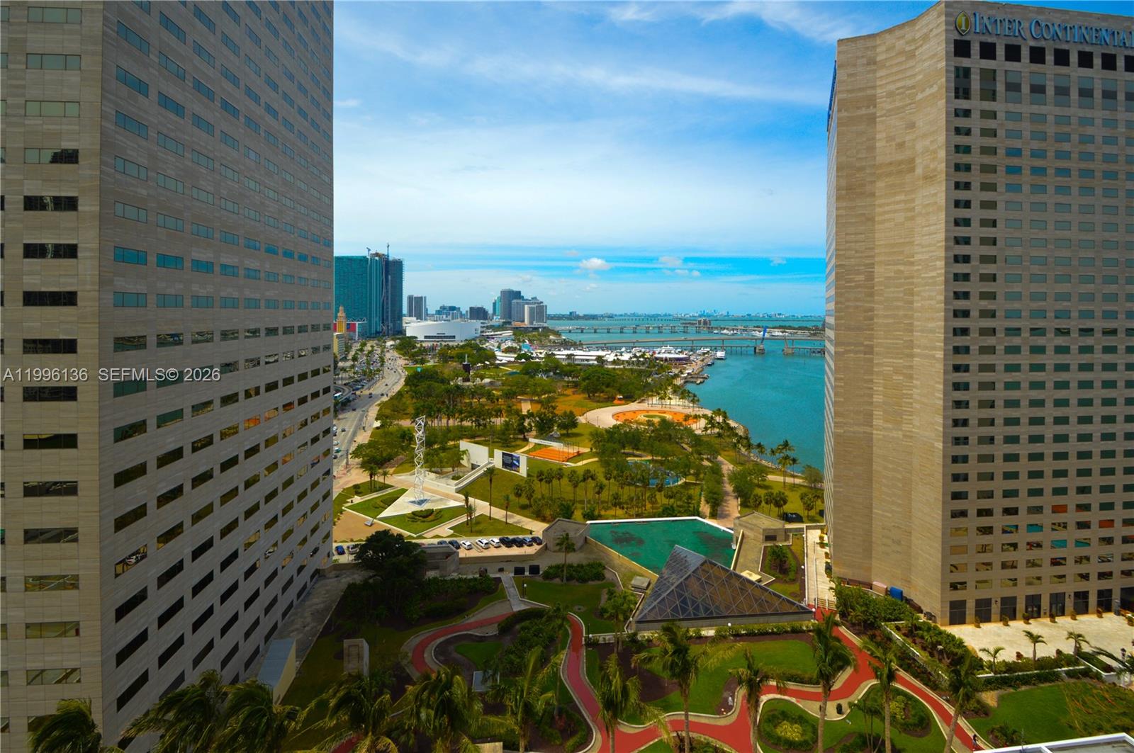 325 S Biscayne Blvd #2320, Miami FL 33131