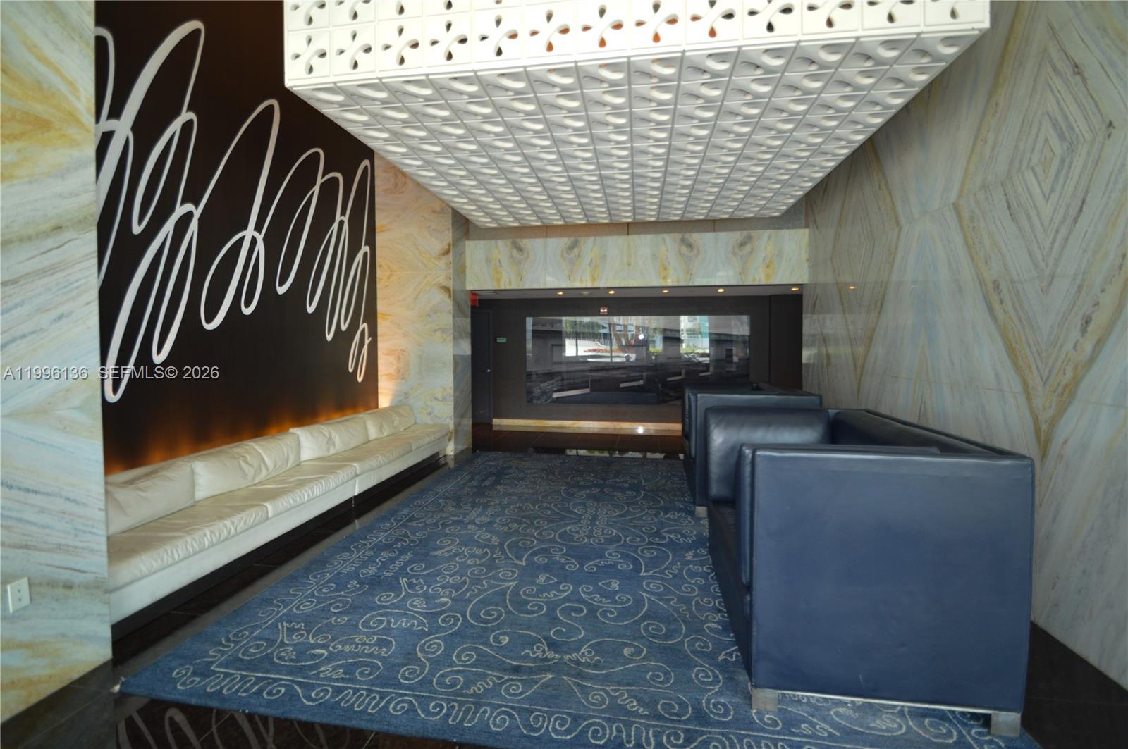 325 S Biscayne Blvd #2320, Miami FL 33131