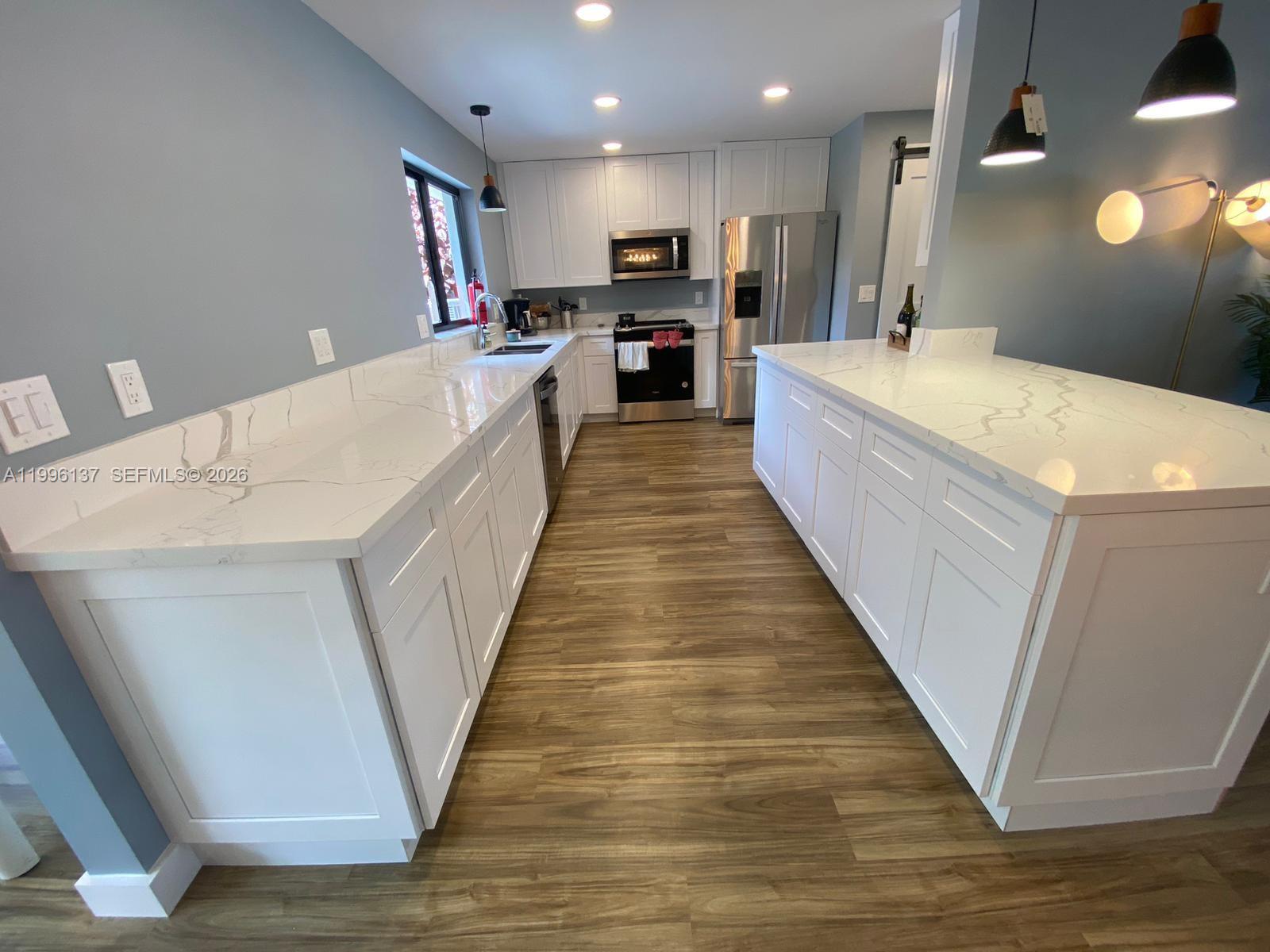 234 Avalon Ave, Lauderdale By The Sea FL 33308