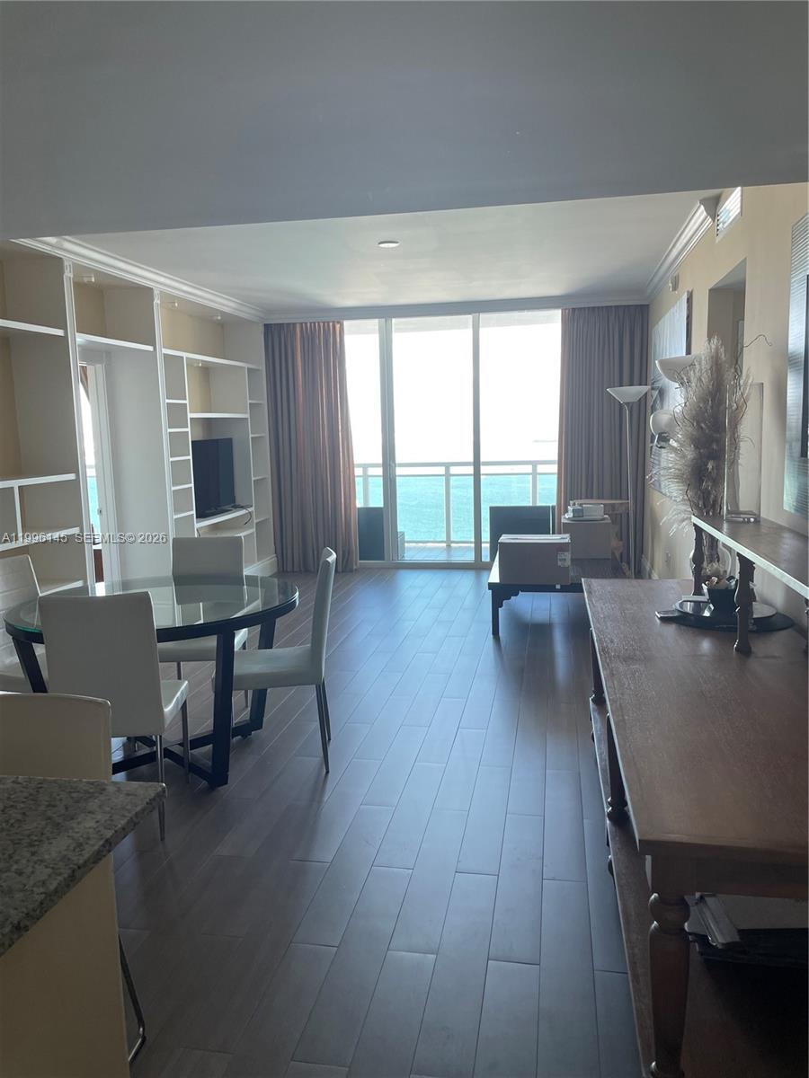 951 Brickell Ave #3506, Miami FL 33131