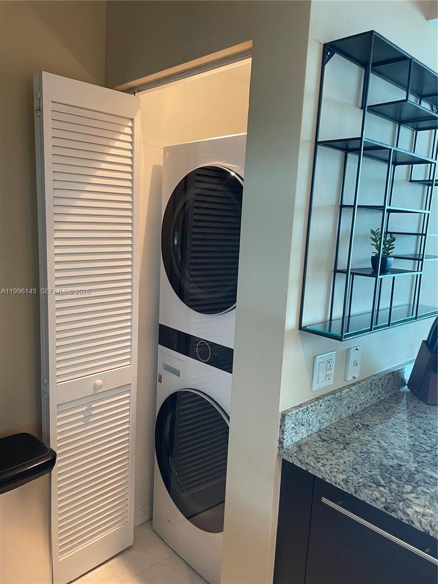 951 Brickell Ave #3506, Miami FL 33131