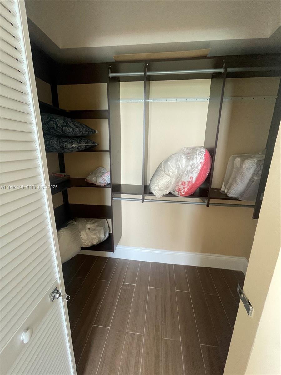 951 Brickell Ave #3506, Miami FL 33131