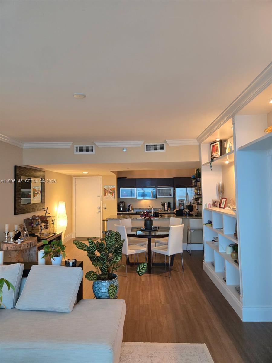 951 Brickell Ave #3506, Miami FL 33131