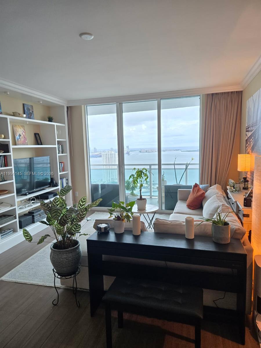 951 Brickell Ave #3506, Miami FL 33131