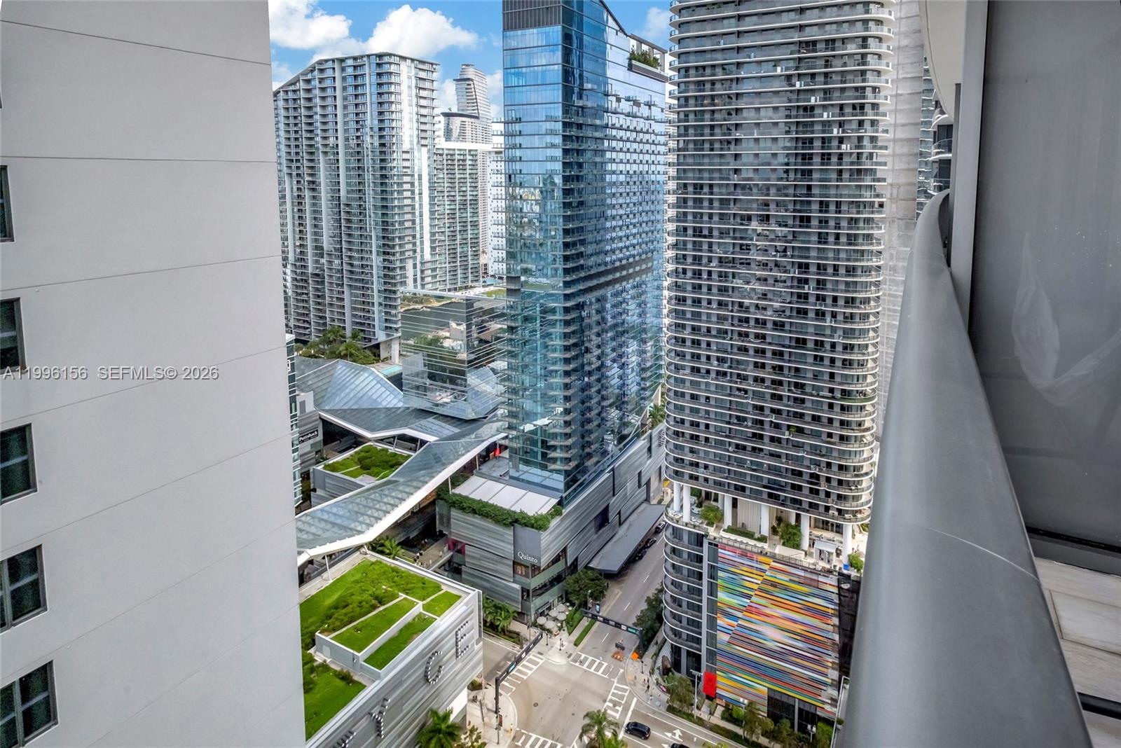 55 SW 9th #2804, Miami FL 33130