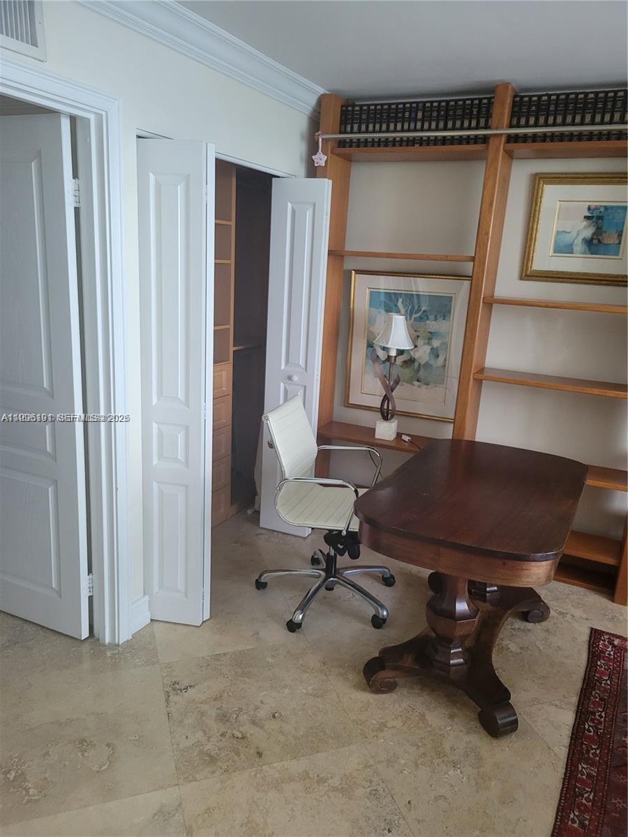 2333 Brickell Ave #2504, Miami FL 33129