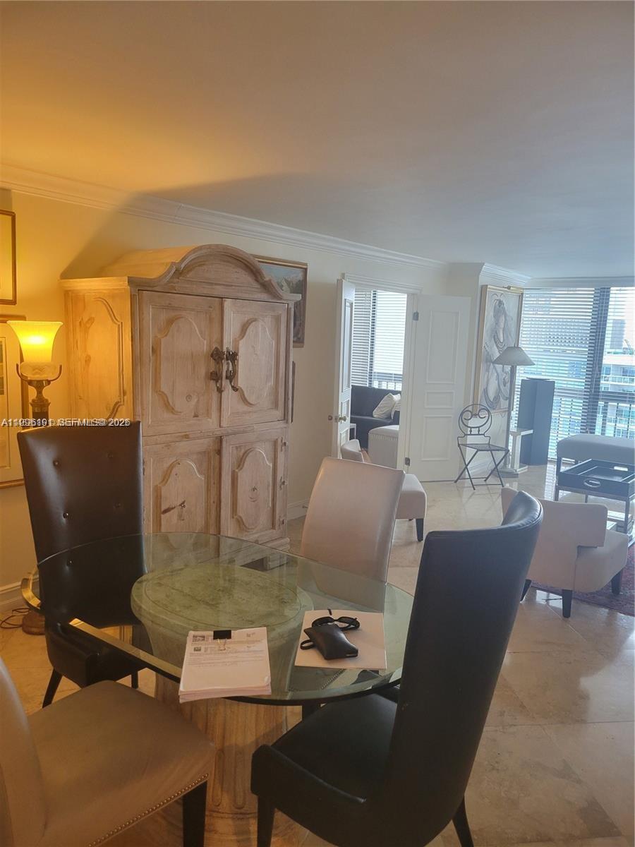 2333 Brickell Ave #2504, Miami FL 33129