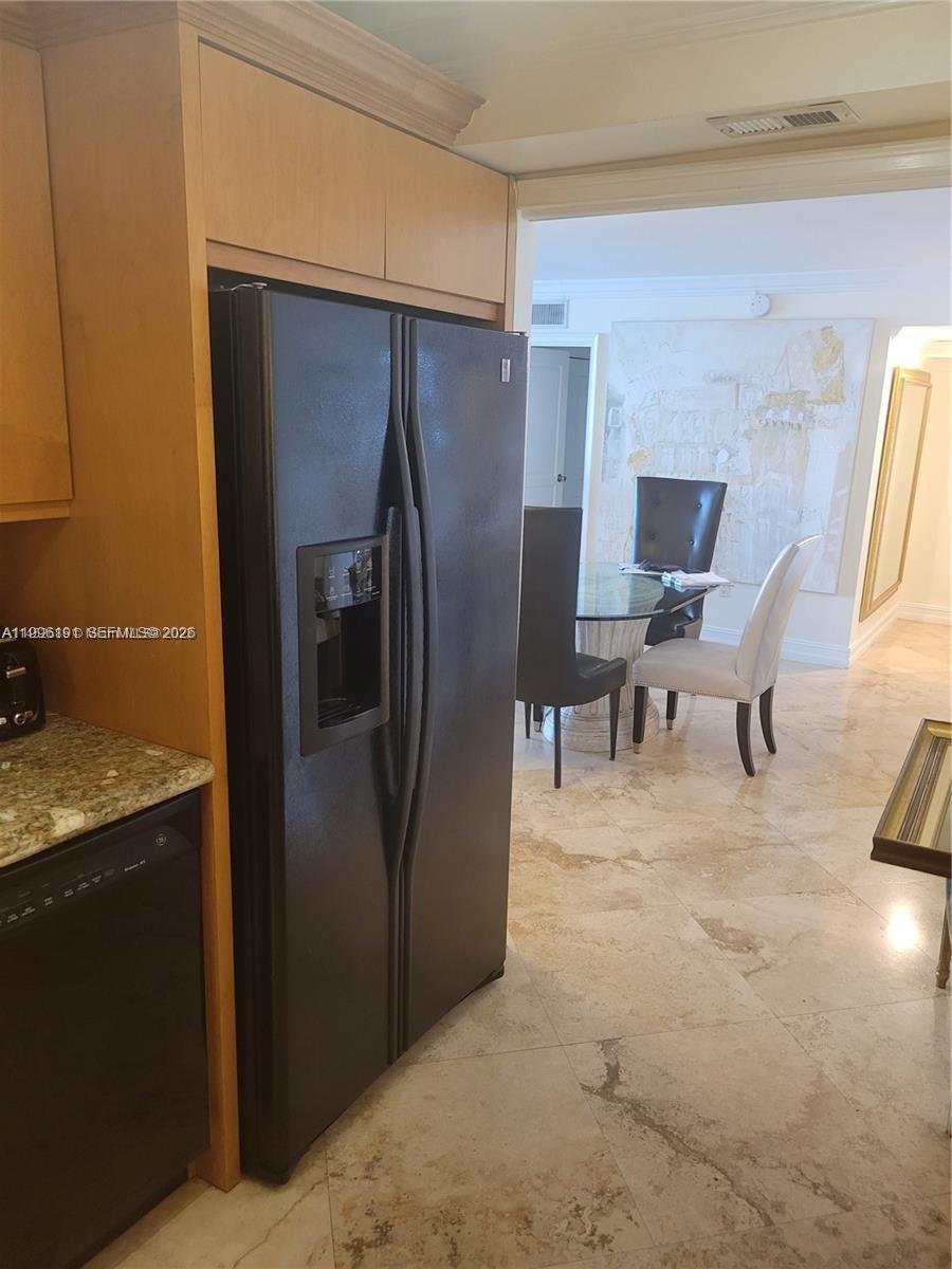 2333 Brickell Ave #2504, Miami FL 33129