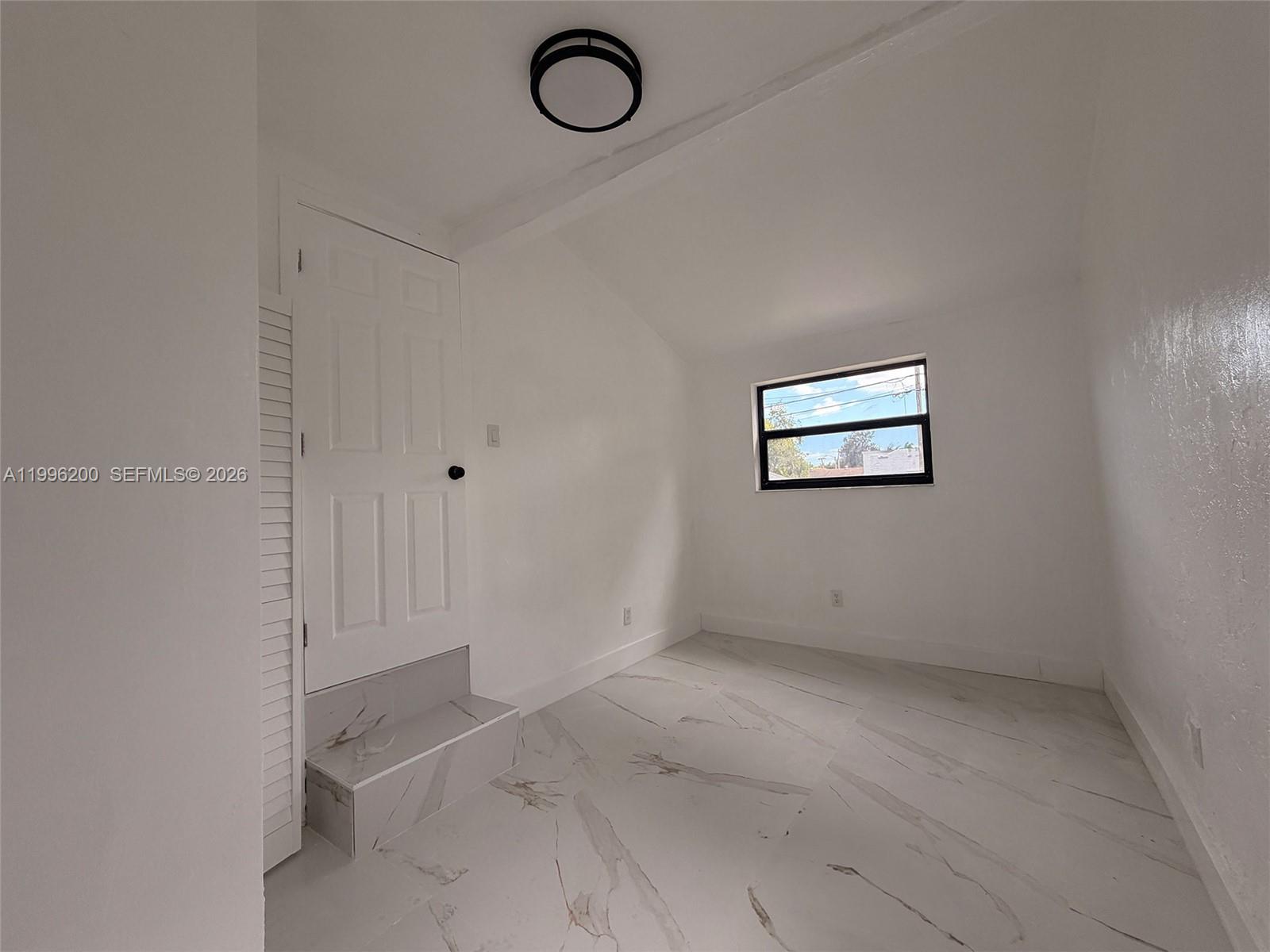 1261 NW 45th St, Miami FL 33142