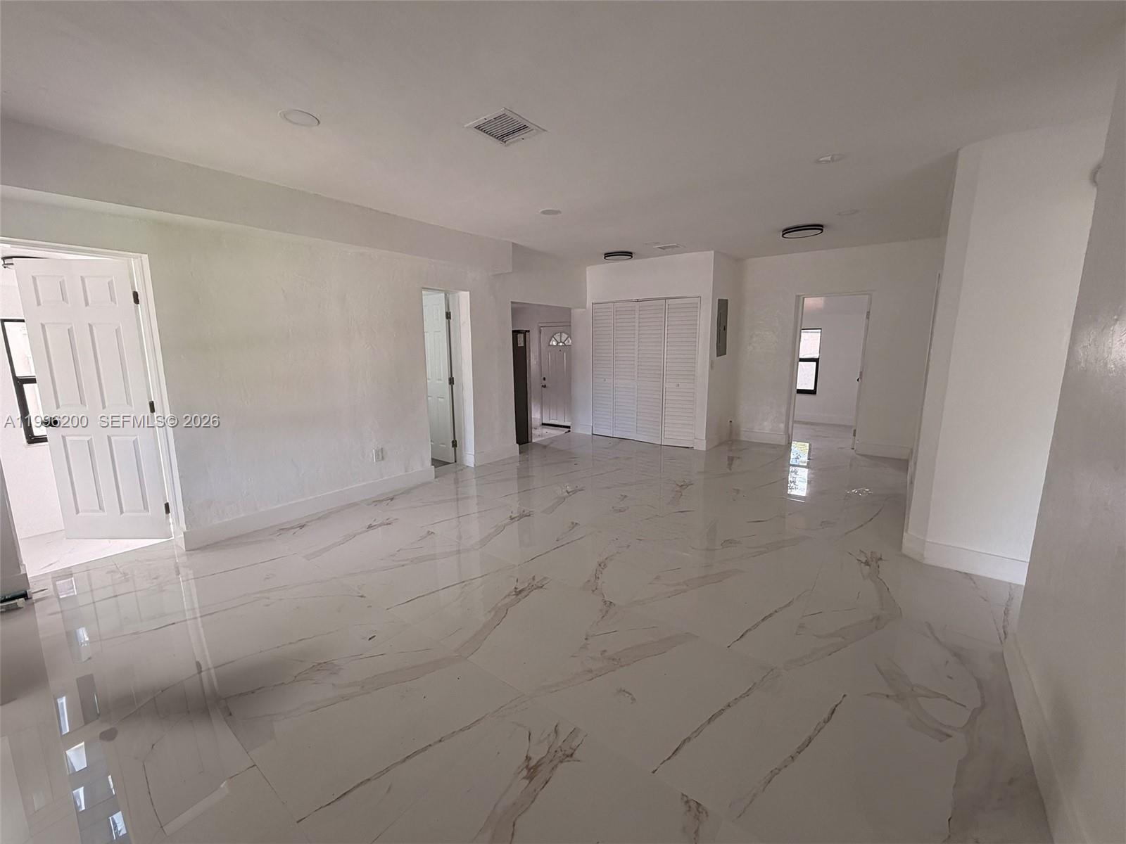 1261 NW 45th St, Miami FL 33142