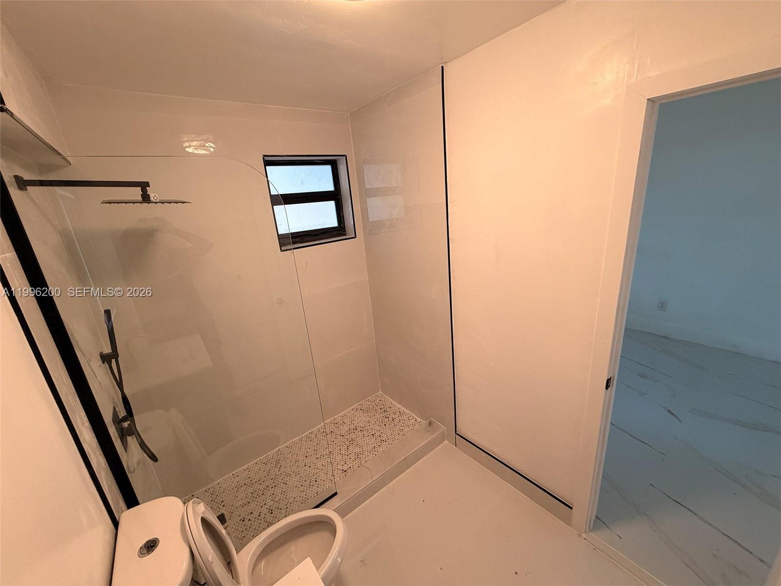 1261 NW 45th St, Miami FL 33142