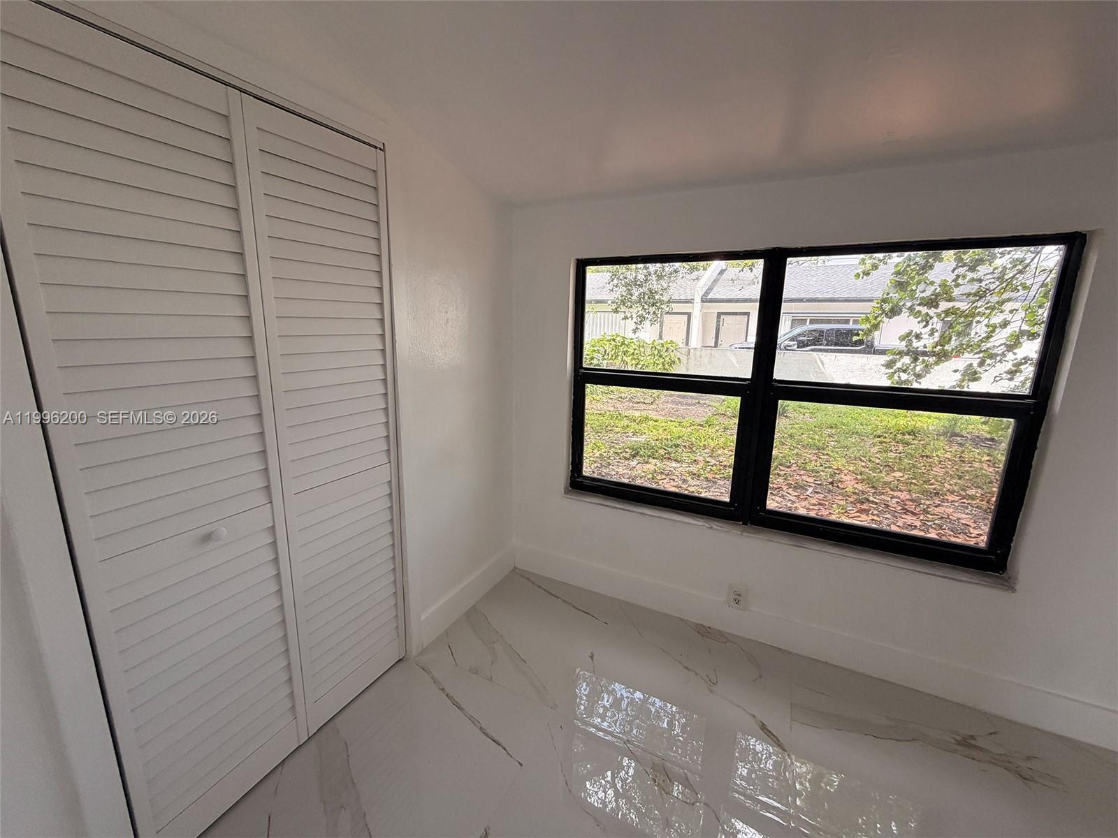 1261 NW 45th St, Miami FL 33142