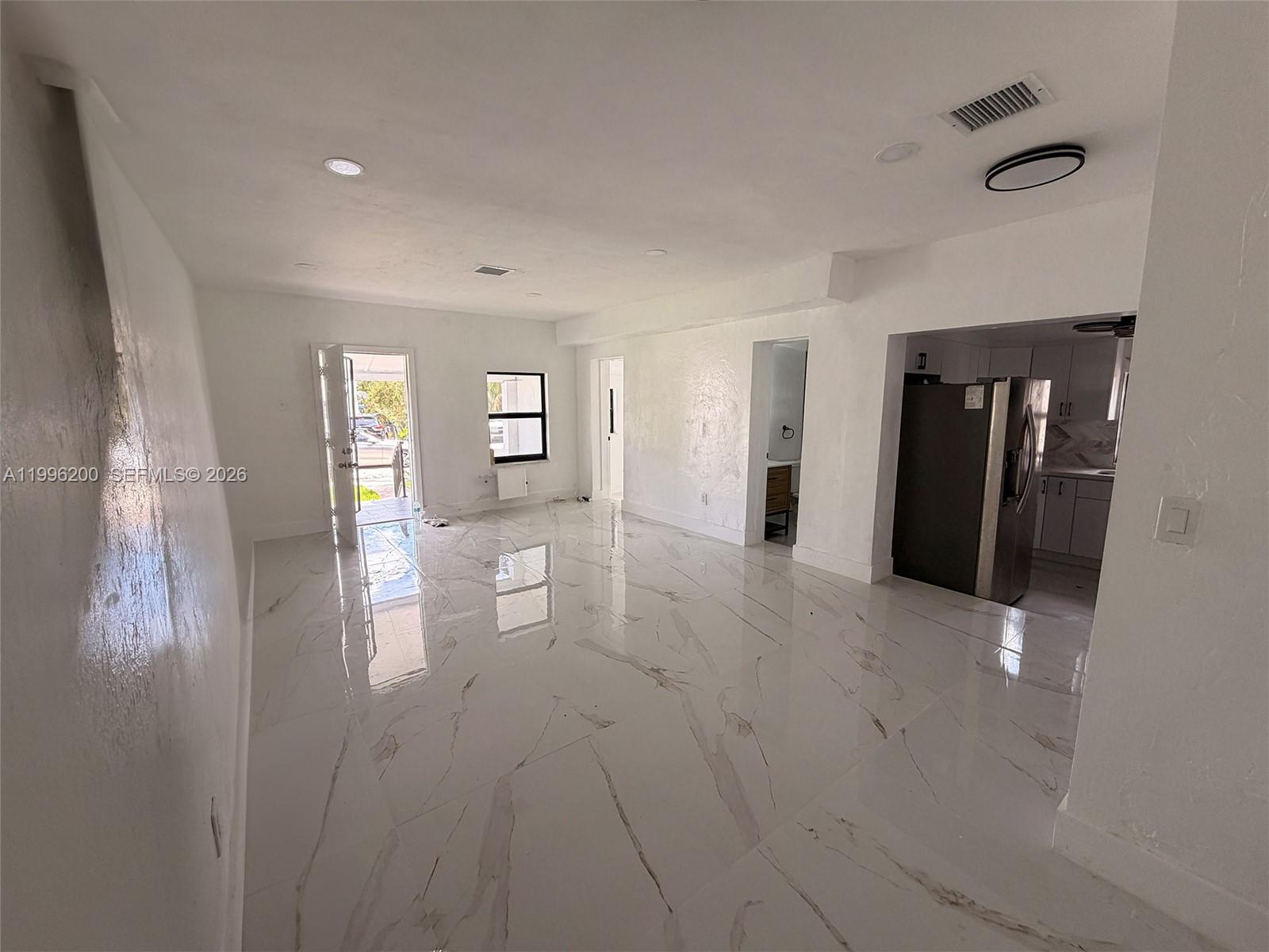 1261 NW 45th St, Miami FL 33142
