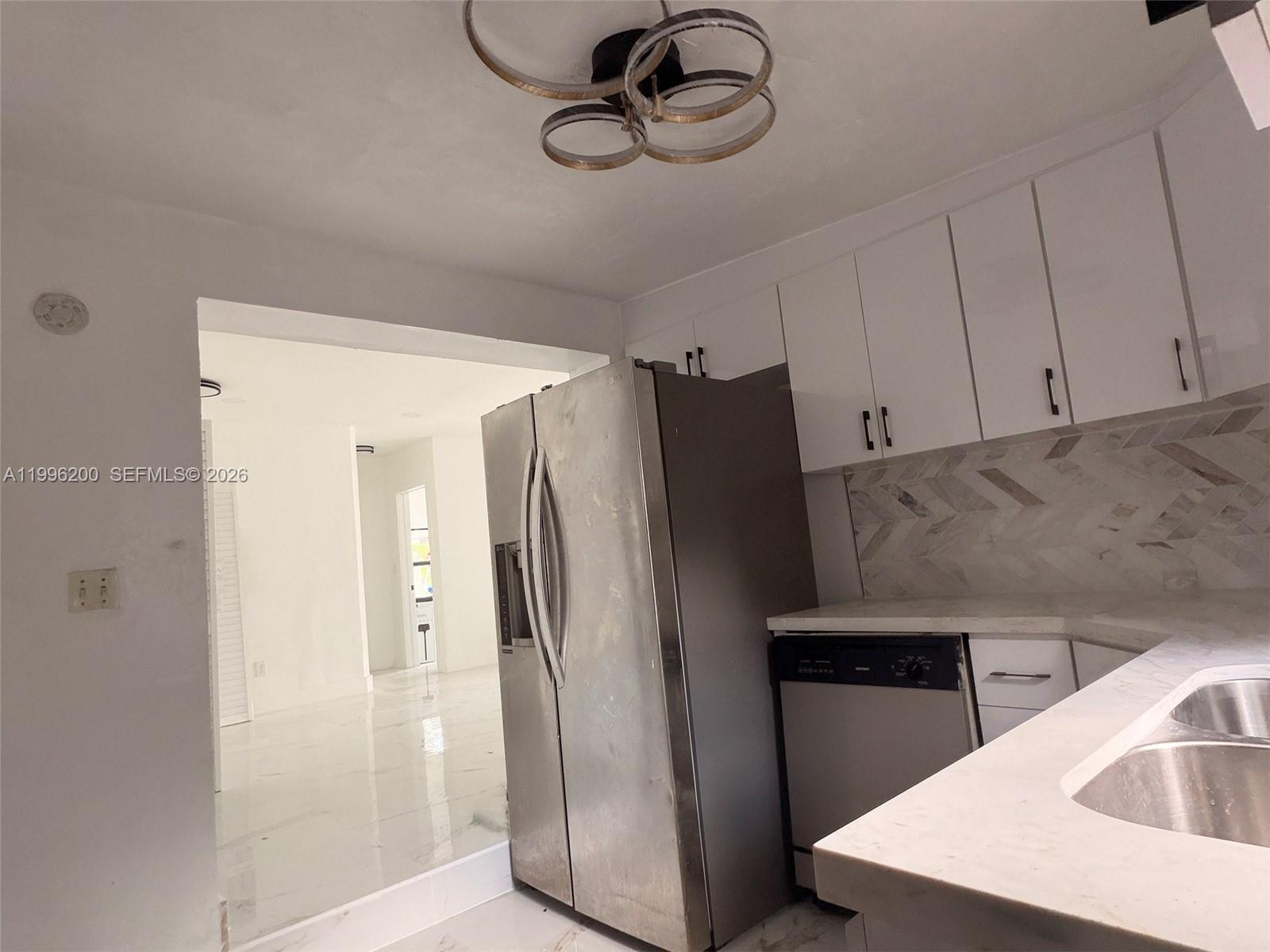 1261 NW 45th St, Miami FL 33142
