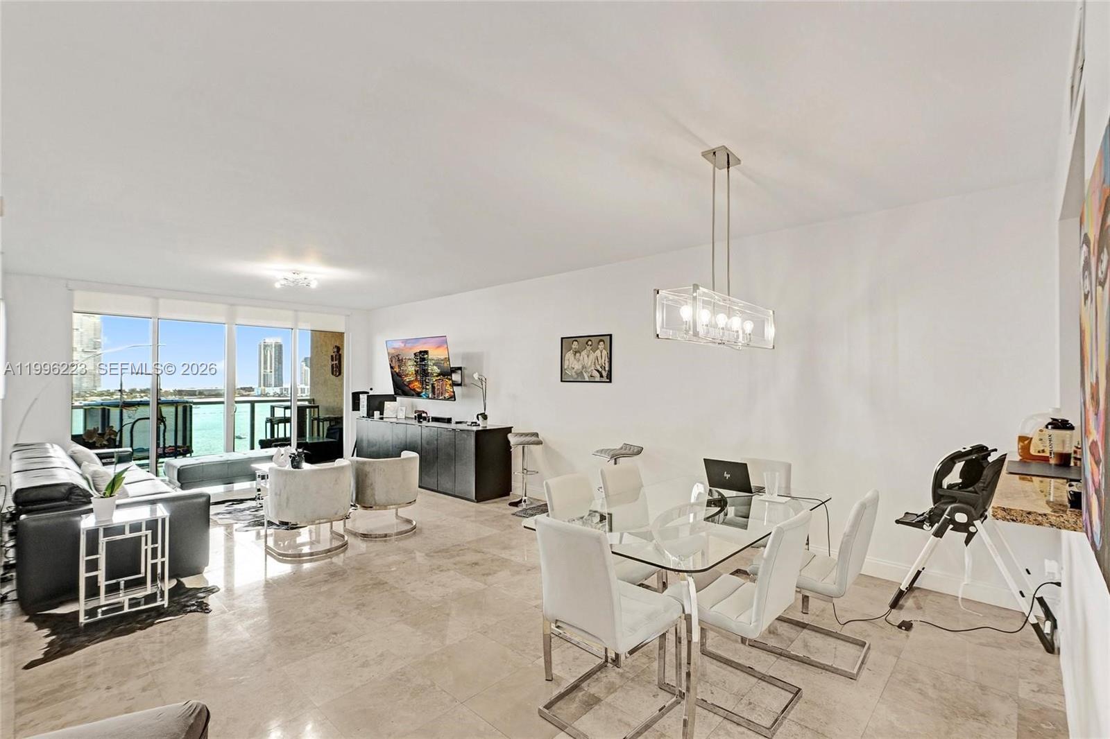 3330 NE 190th St #1212, Aventura FL 33180