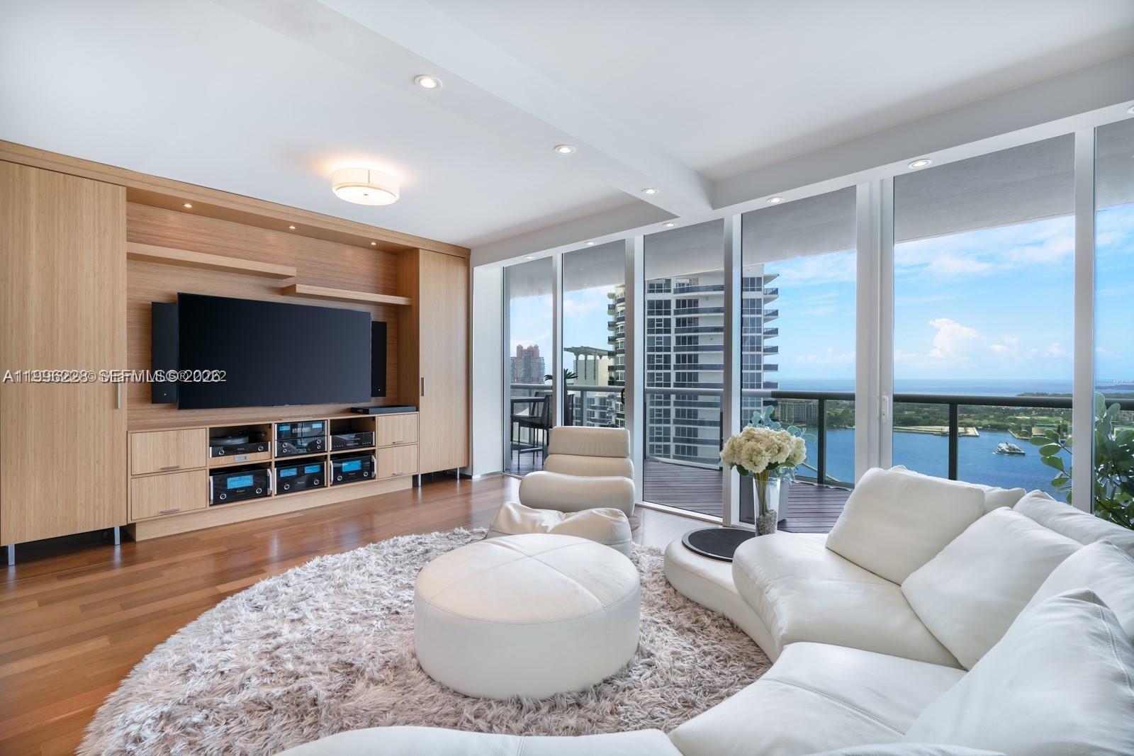 450 Alton Rd #3303, Miami Beach FL 33139