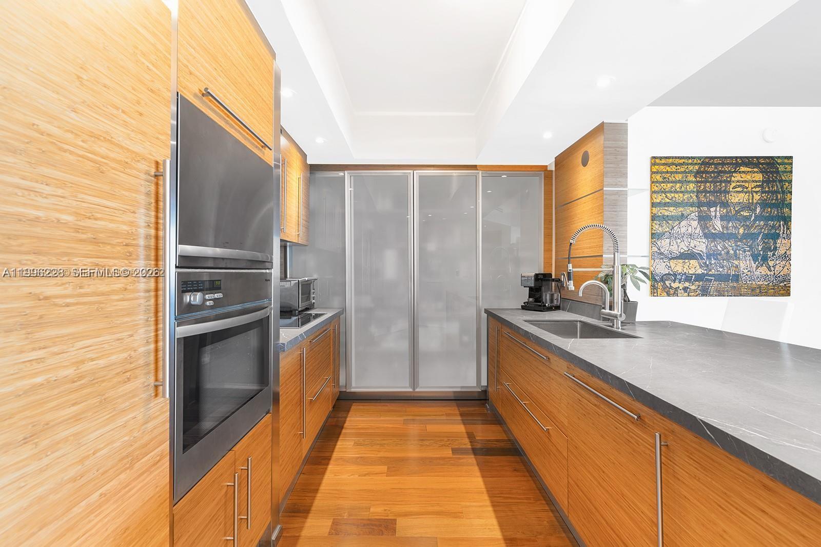 450 Alton Rd #3303, Miami Beach FL 33139