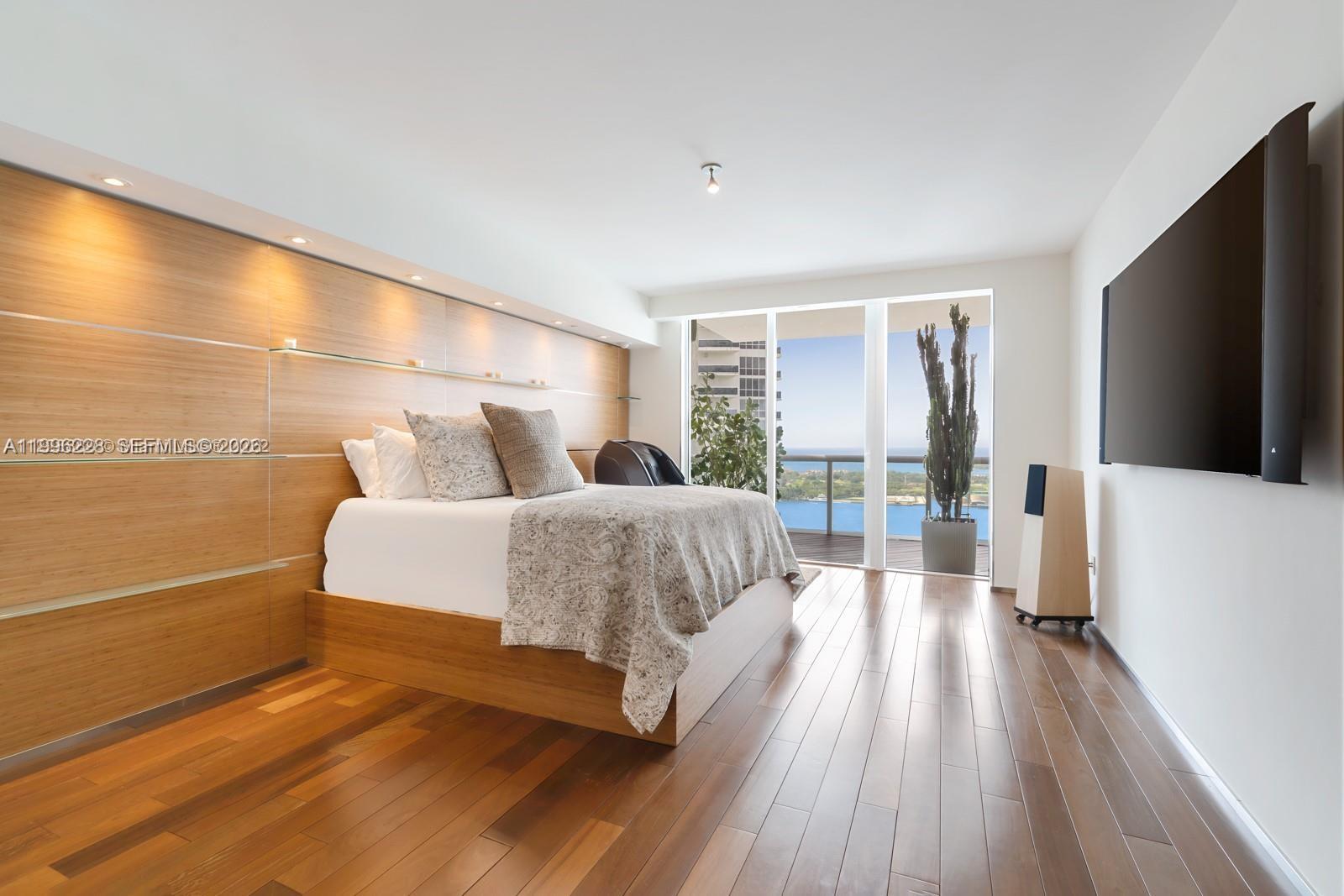 450 Alton Rd #3303, Miami Beach FL 33139