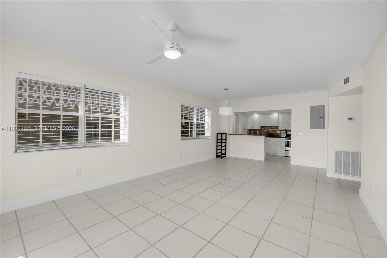 462 Golden Isles Dr #210, Hallandale Beach FL 33009