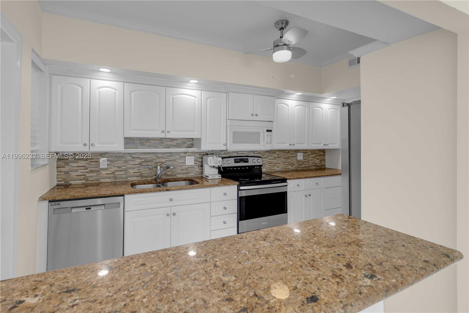 462 Golden Isles Dr #210, Hallandale Beach FL 33009